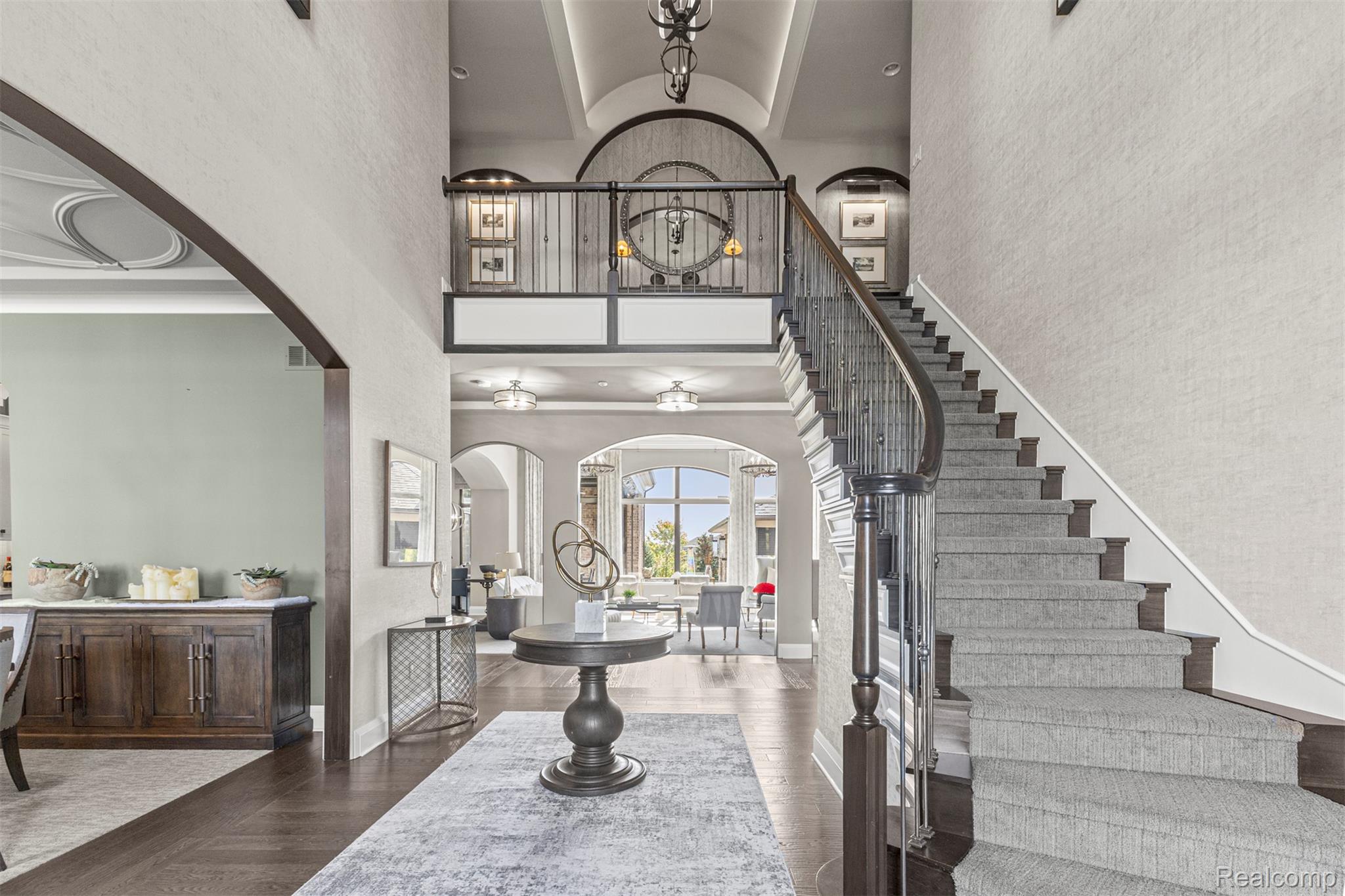 Northville, Michigan, 48168, United States, 5 Bedrooms Bedrooms, ,7 BathroomsBathrooms,Residential,Active,1960117