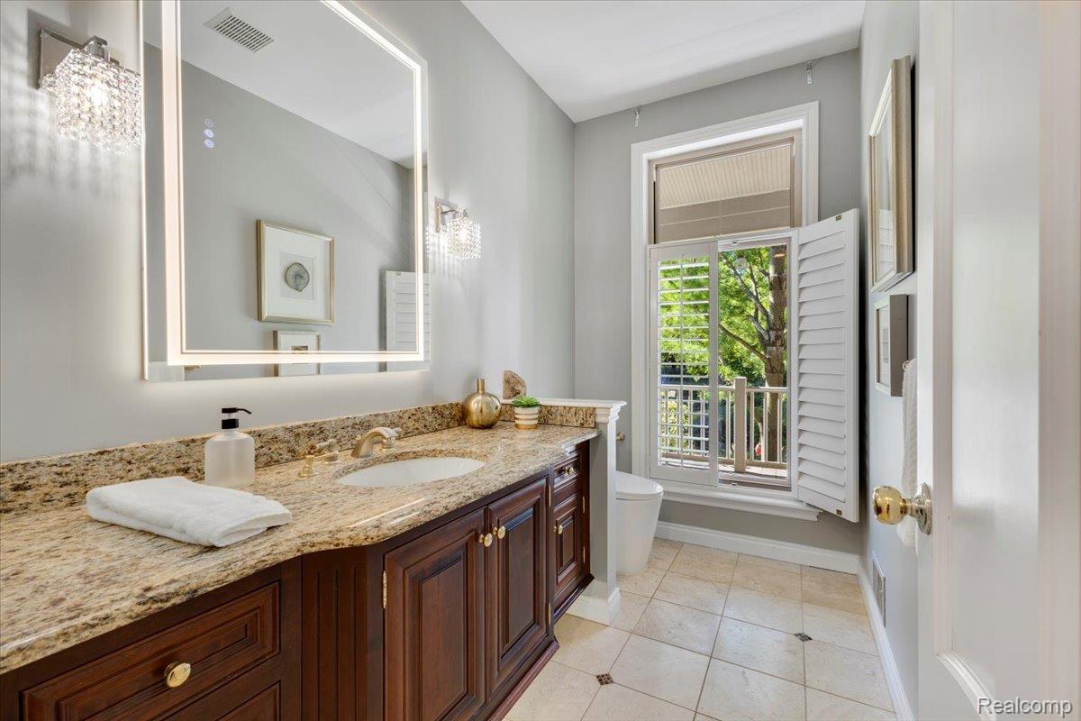 Rochester, Michigan, 48306, United States, 5 Bedrooms Bedrooms, ,6 BathroomsBathrooms,Residential,Active,2017103