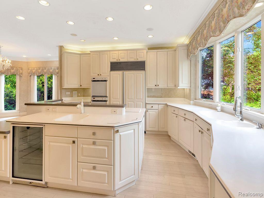 Northville, Michigan, 48167, United States, 6 Bedrooms Bedrooms, ,6 BathroomsBathrooms,Residential,Active,1850675