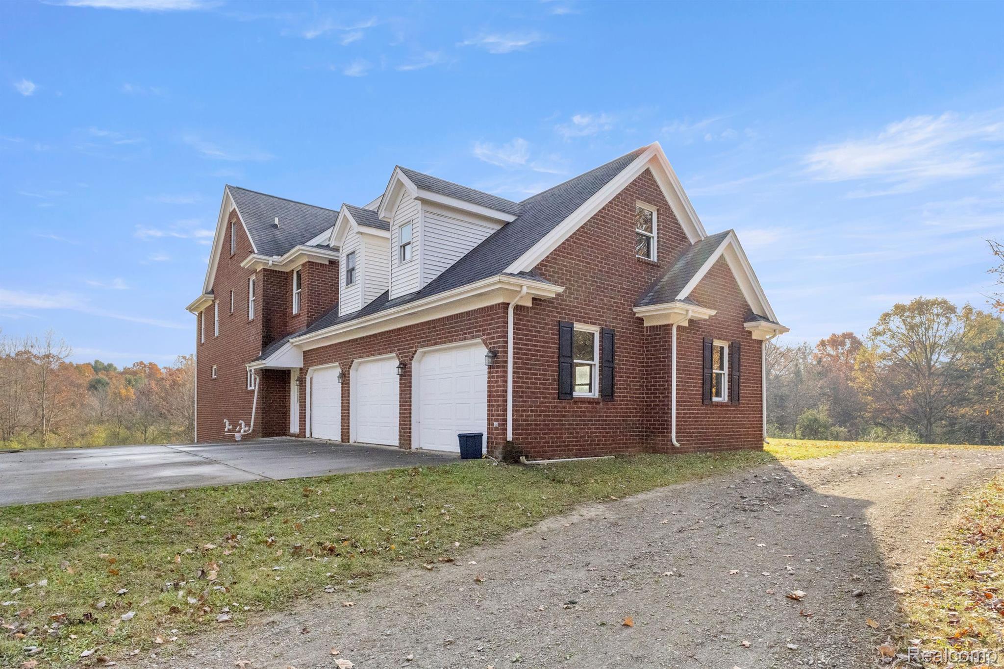 Annarbor, Michigan, 48105, United States, 5 Bedrooms Bedrooms, ,5 BathroomsBathrooms,Residential,Active,1899239