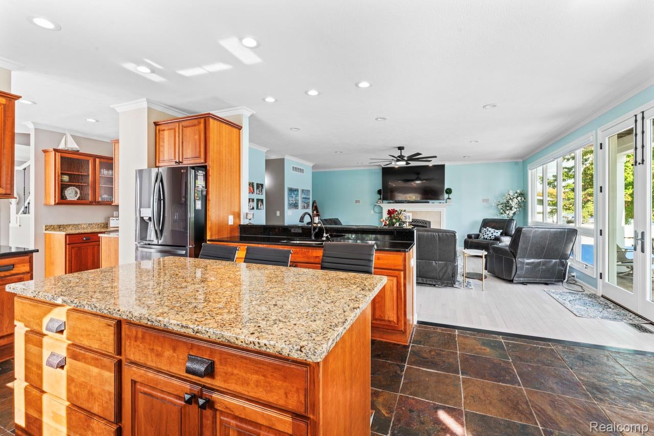 Linden, Michigan, 48451, United States, 5 Bedrooms Bedrooms, ,6 BathroomsBathrooms,Residential,Active,1959969