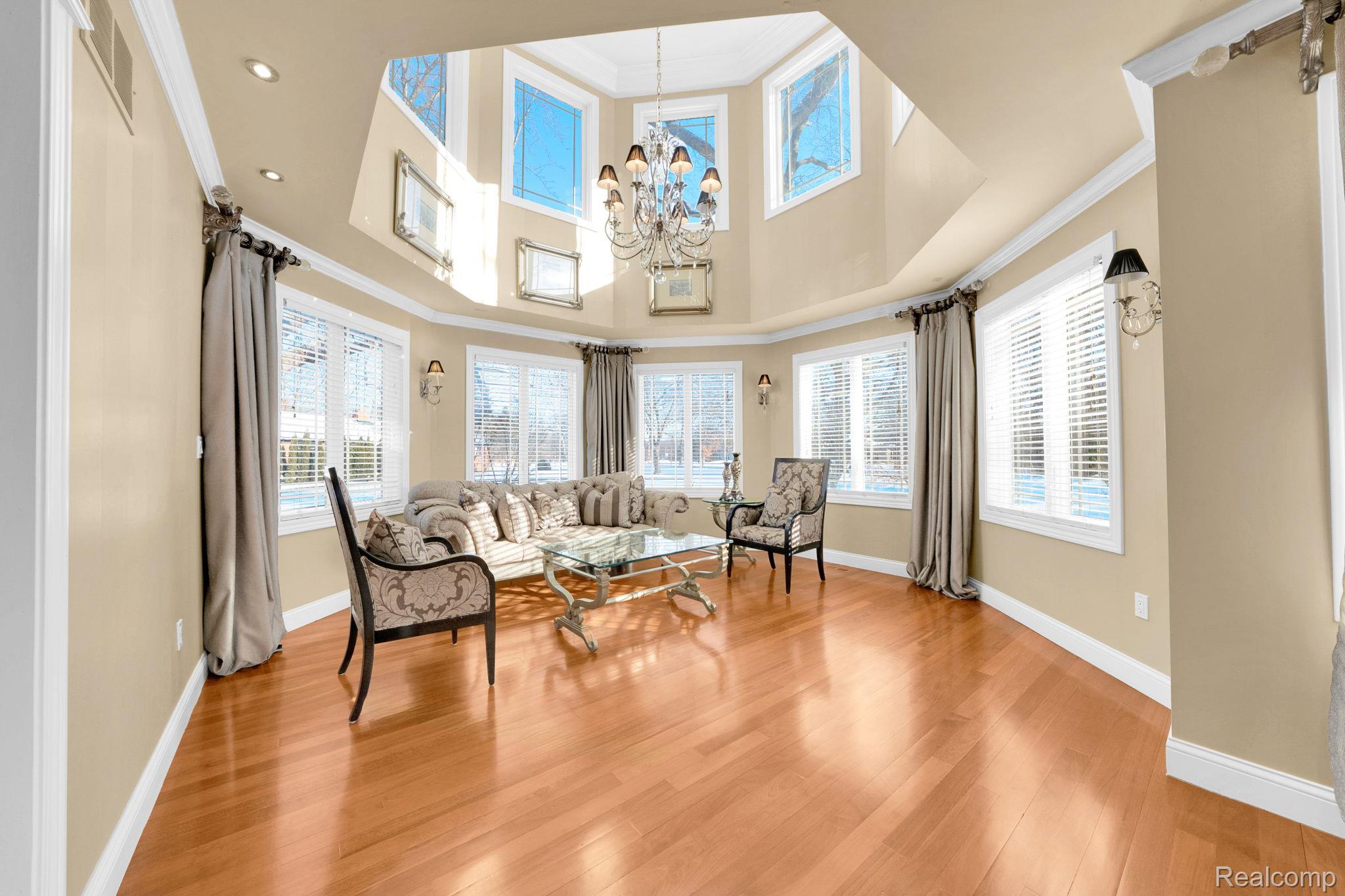 Bloomfieldhills, Michigan, 48301, United States, 7 Bedrooms Bedrooms, ,8 BathroomsBathrooms,Residential,Active,2014613