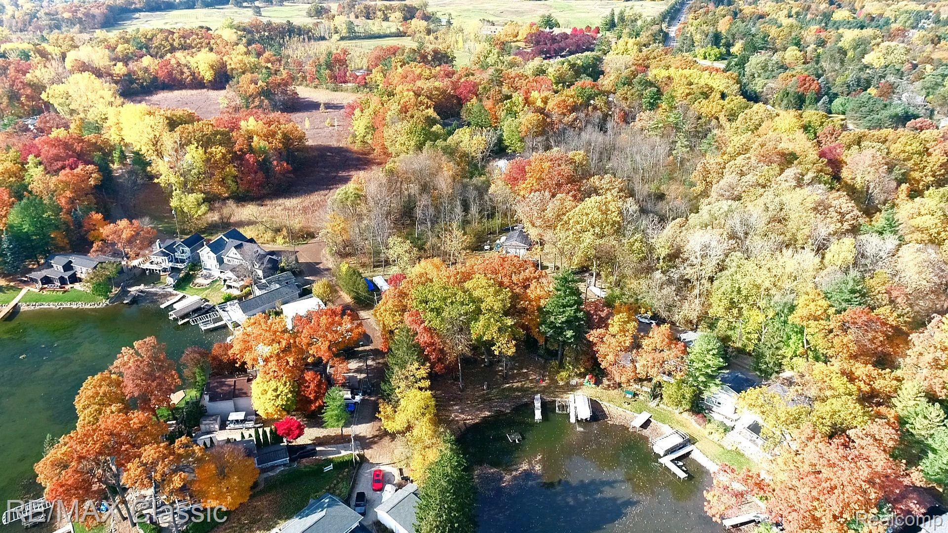 Lakeorion, Michigan, 48362, United States, 2 Bedrooms Bedrooms, ,2 BathroomsBathrooms,Residential,Active,1894599