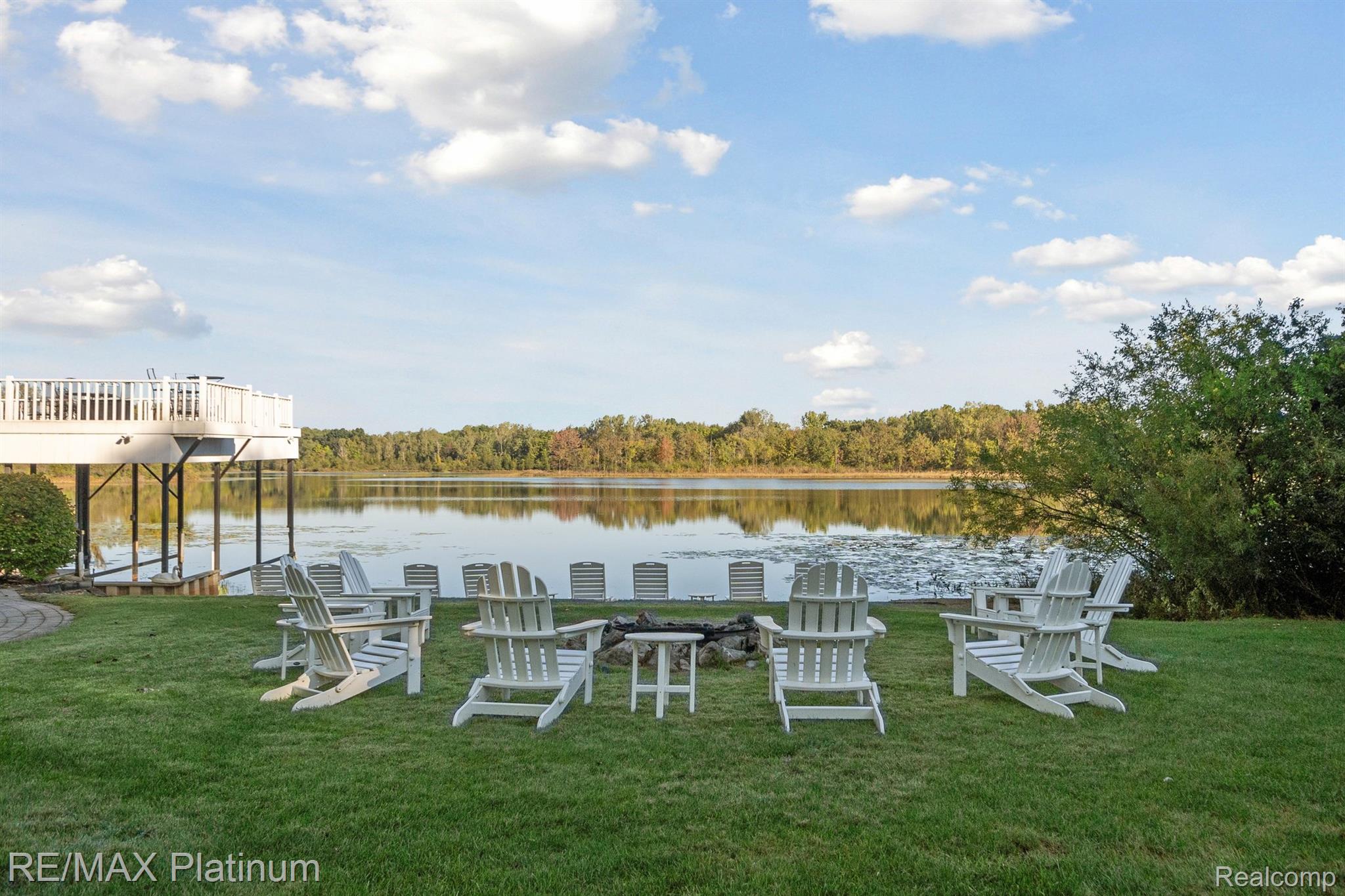 Pinckney, Michigan, 48169, United States, 5 Bedrooms Bedrooms, ,7 BathroomsBathrooms,Residential,Active,1954026