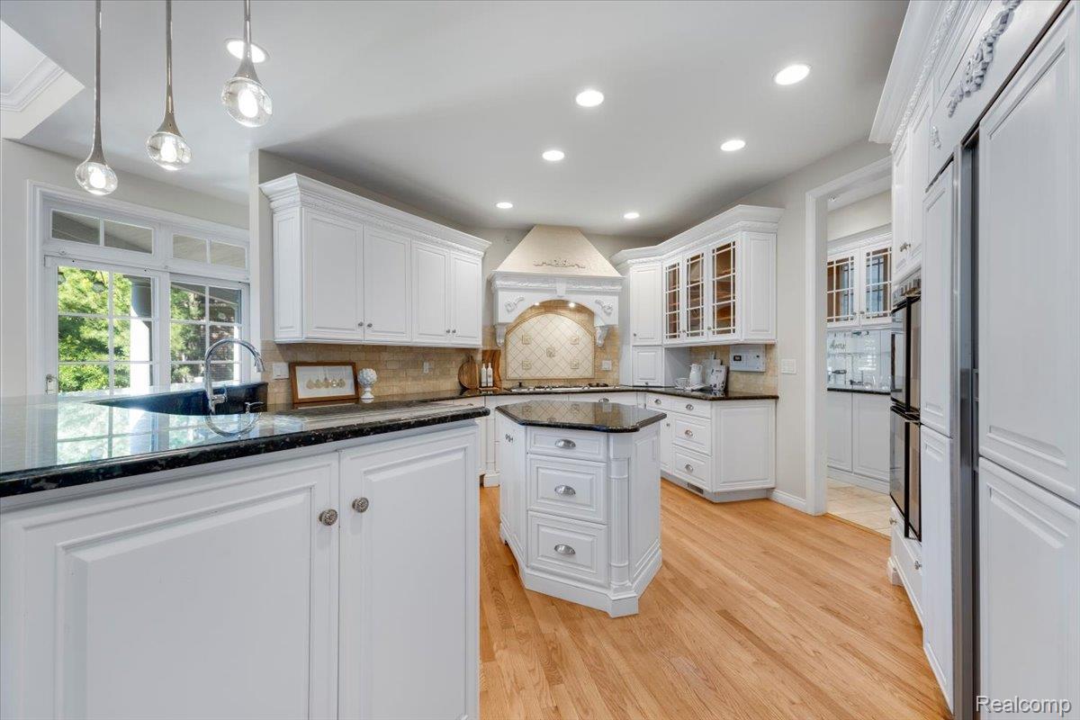 Rochester, Michigan, 48306, United States, 5 Bedrooms Bedrooms, ,6 BathroomsBathrooms,Residential,Active,2009426