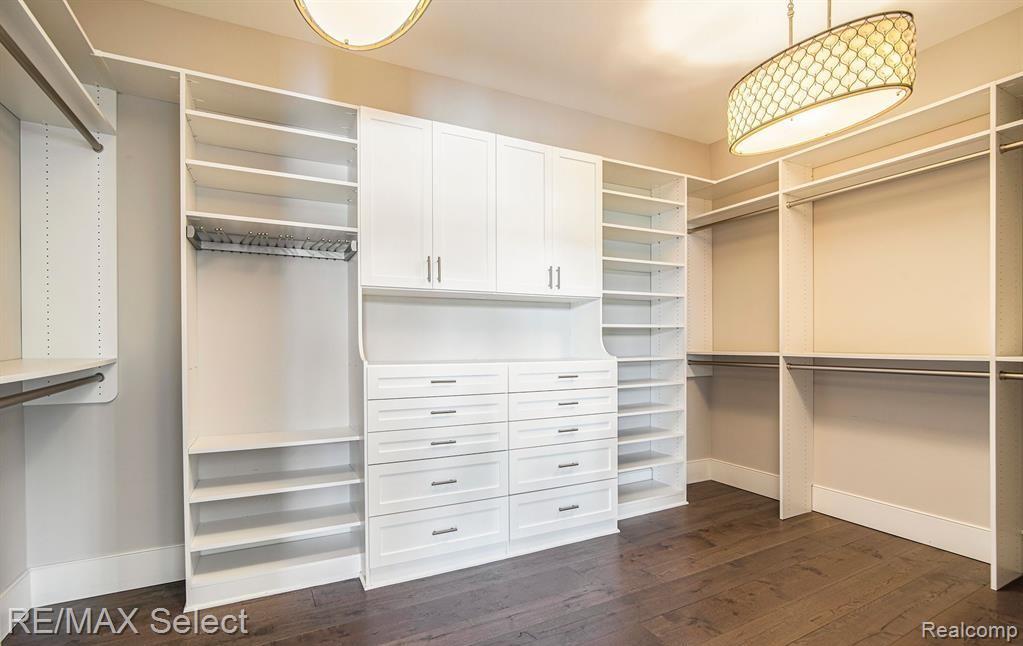 Fenton, Michigan, 48430, United States, 4 Bedrooms Bedrooms, ,4 BathroomsBathrooms,Residential,Active,2015817