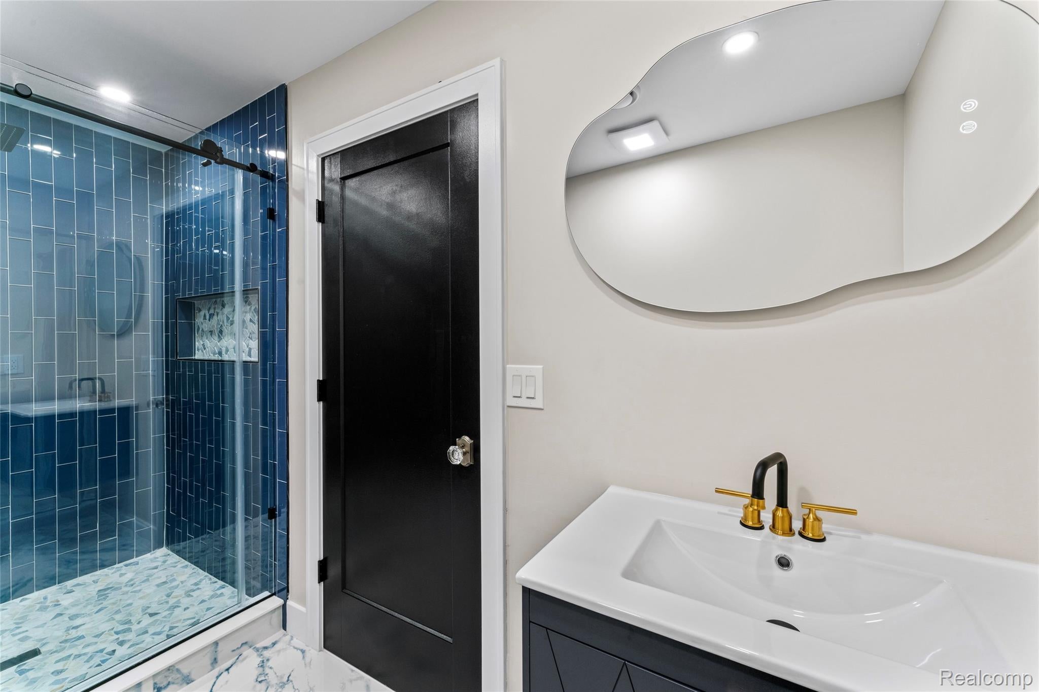 Detroit, Michigan, 48201, United States, 5 Bedrooms Bedrooms, ,6 BathroomsBathrooms,Residential,Active,1963411