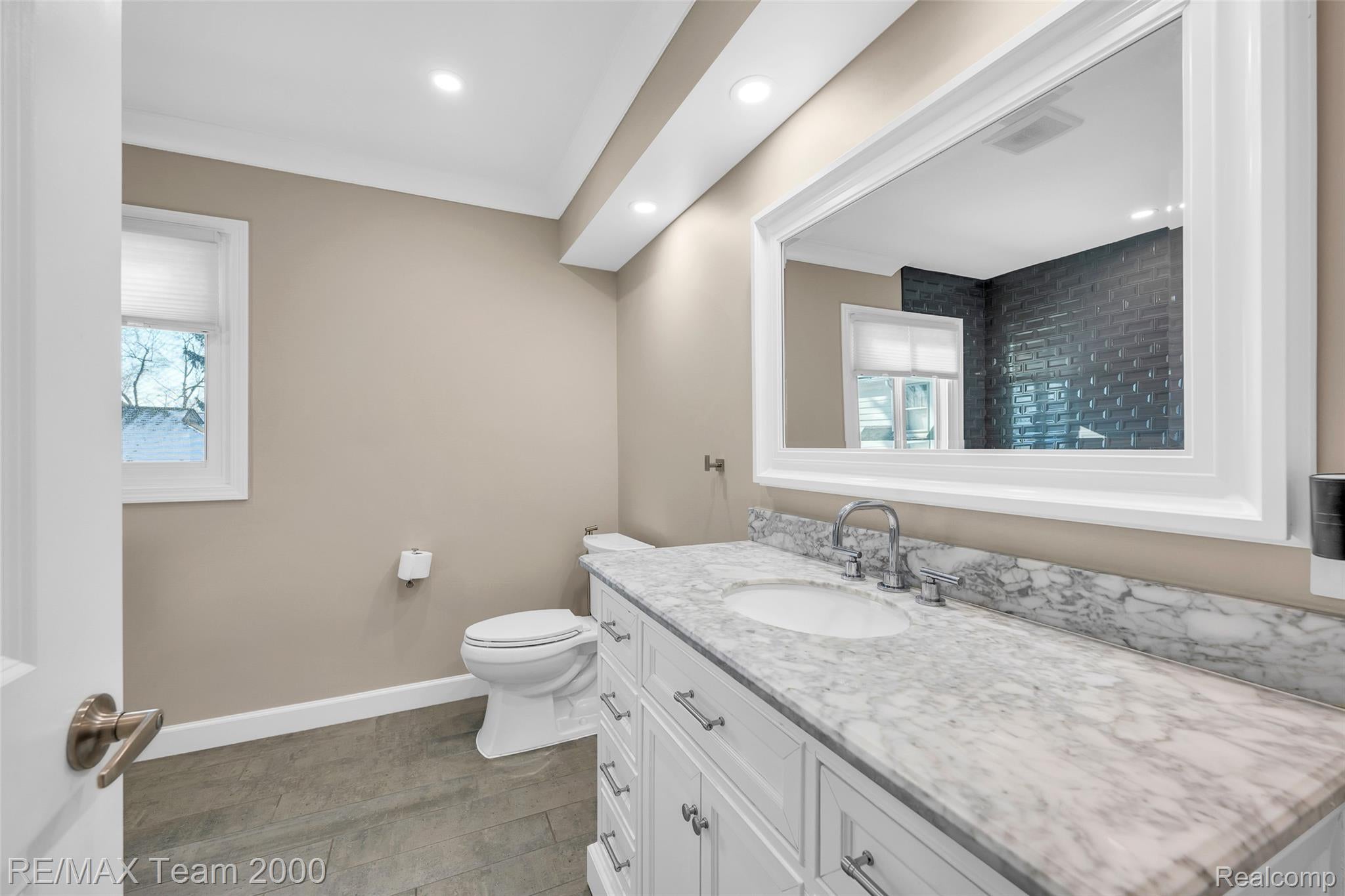 Dearborn, Michigan, 48124, United States, 4 Bedrooms Bedrooms, ,4 BathroomsBathrooms,Residential,Active,1985553