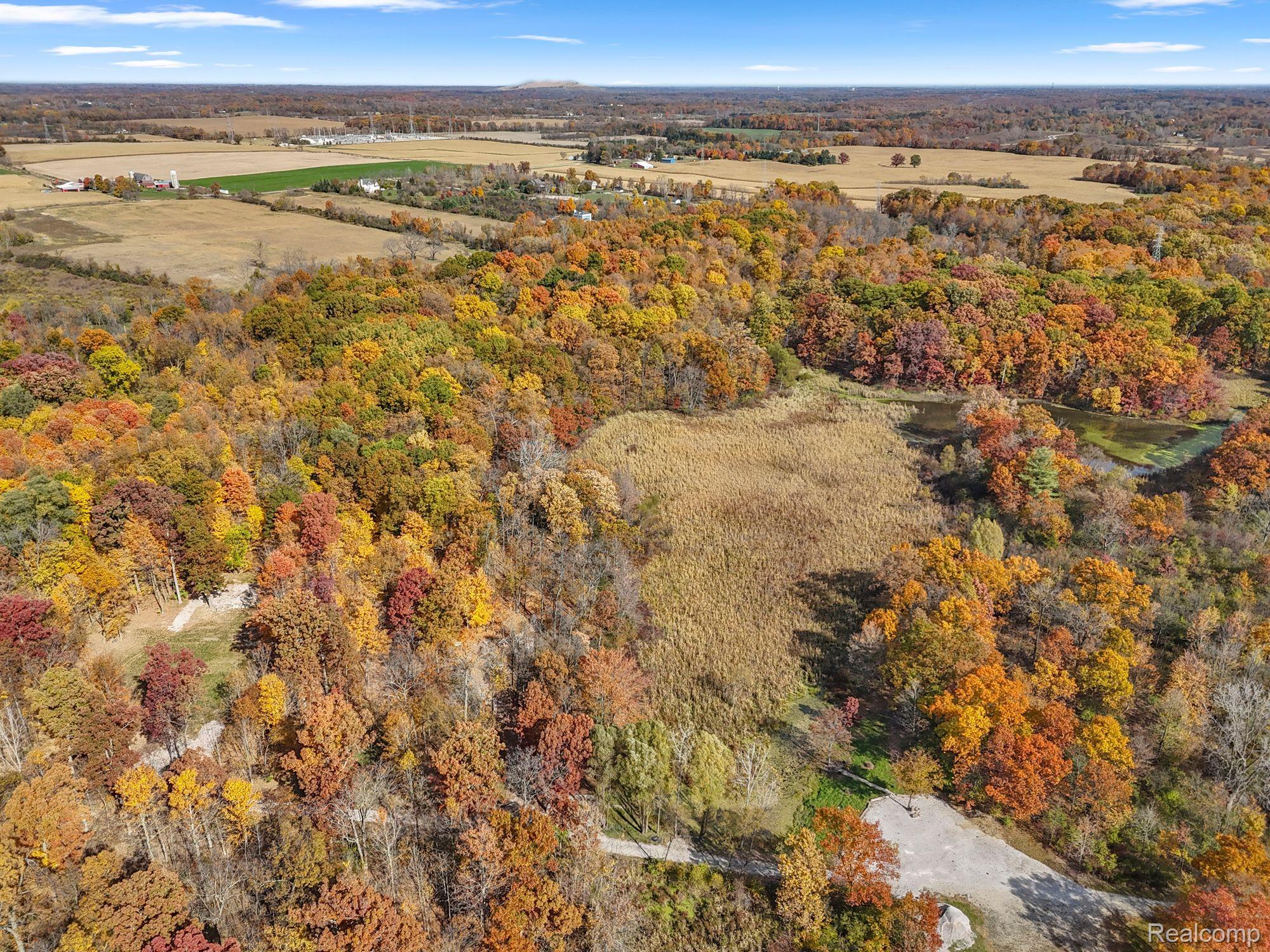 Annarbor, Michigan, 48105, United States, 5 Bedrooms Bedrooms, ,5 BathroomsBathrooms,Residential,Active,1899239