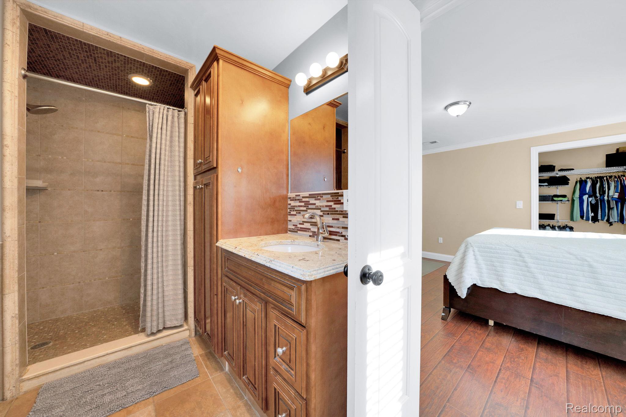 Bloomfieldhills, Michigan, 48301, United States, 7 Bedrooms Bedrooms, ,8 BathroomsBathrooms,Residential,Active,2014613