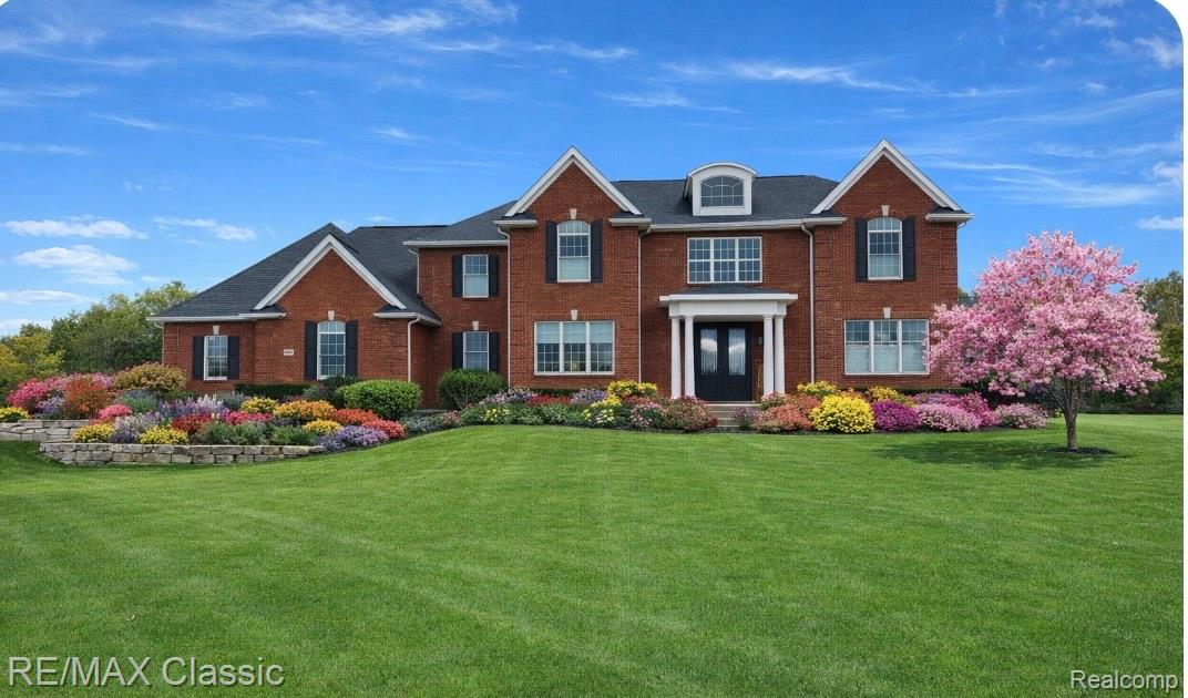 Milford, Michigan, 48380, United States, 5 Bedrooms Bedrooms, ,6 BathroomsBathrooms,Residential,Active,2015845