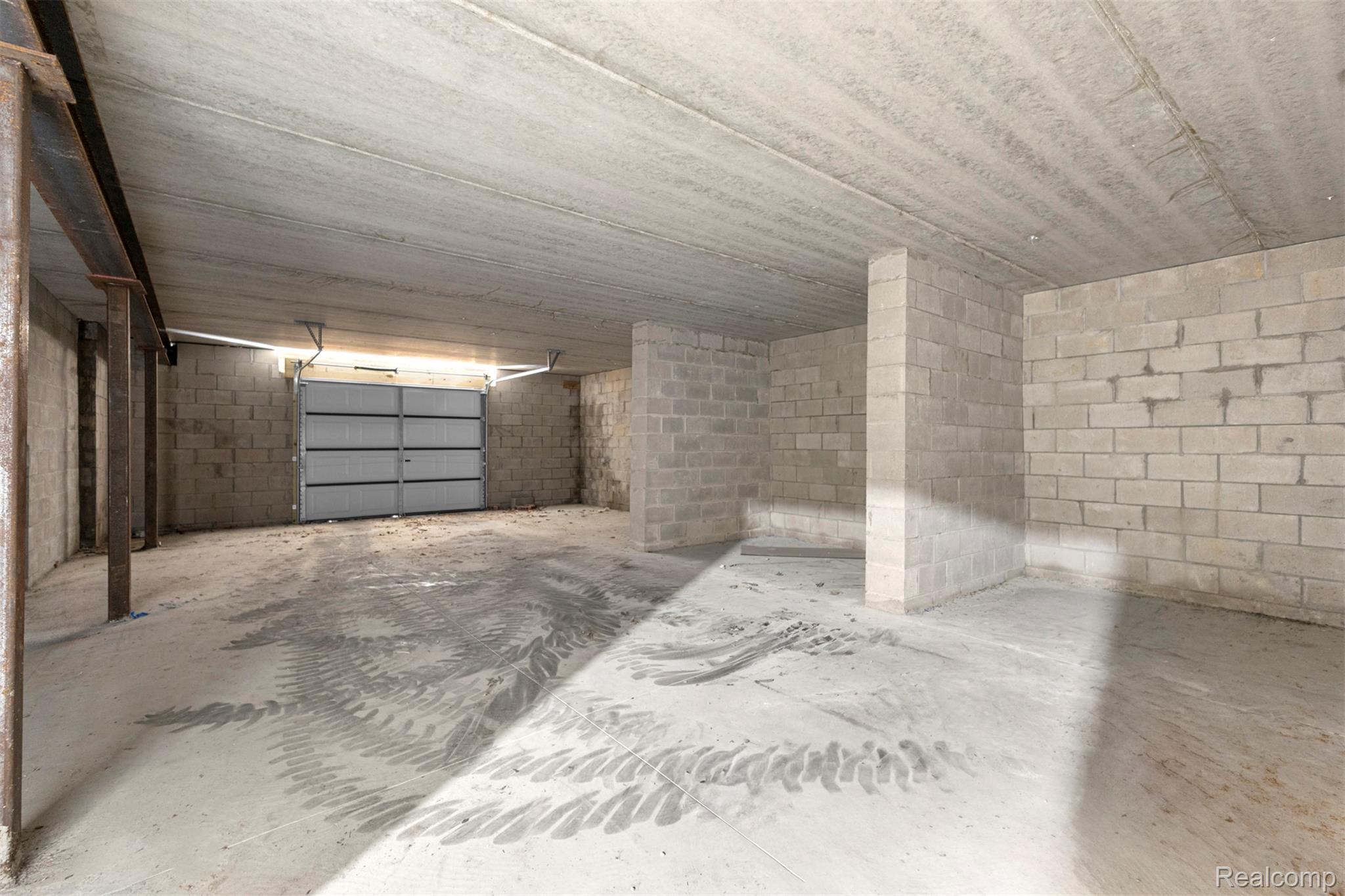 Northville, Michigan, 48167, United States, 5 Bedrooms Bedrooms, ,6 BathroomsBathrooms,Residential,Active,1905093