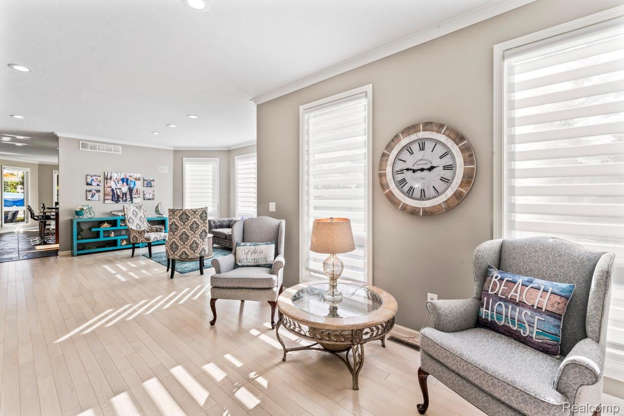 Linden, Michigan, 48451, United States, 5 Bedrooms Bedrooms, ,6 BathroomsBathrooms,Residential,Active,1959969