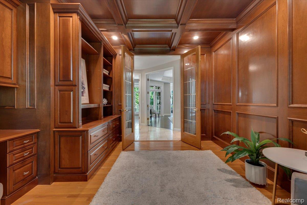 Rochester, Michigan, 48306, United States, 5 Bedrooms Bedrooms, ,6 BathroomsBathrooms,Residential,Active,2017103