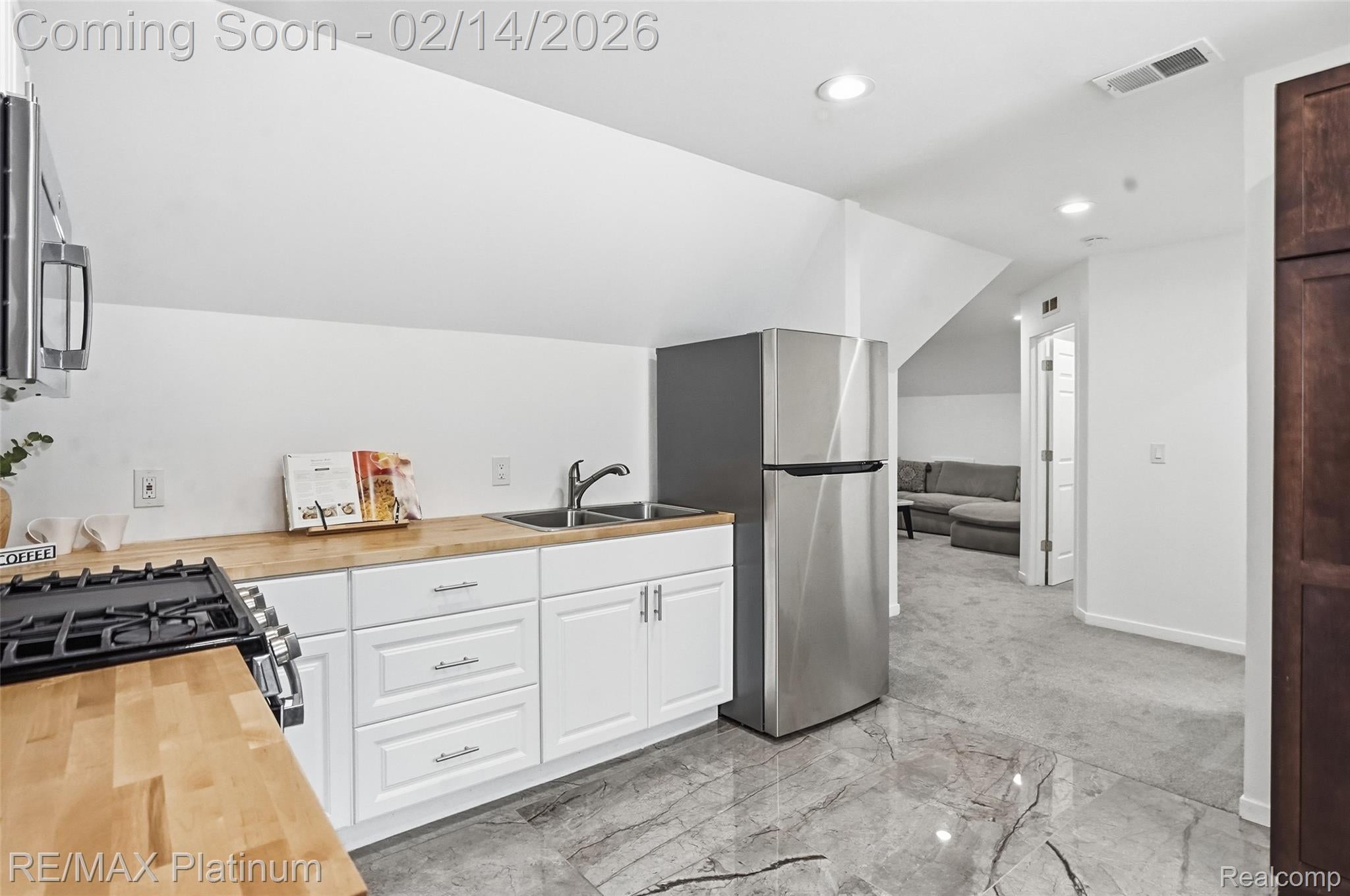 Whitmorelake, Michigan, 48189, United States, 6 Bedrooms Bedrooms, ,6 BathroomsBathrooms,Residential,Active,2018190