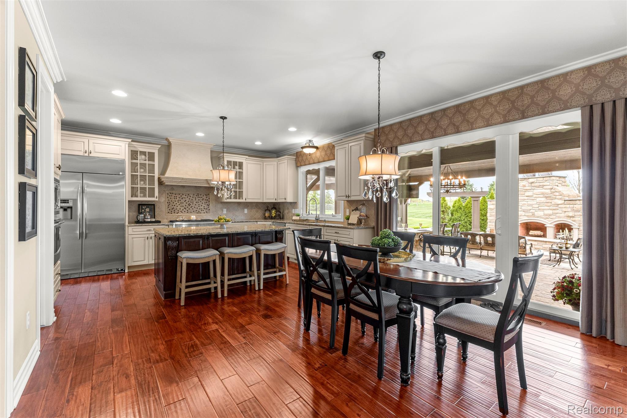 Northville, Michigan, 48167, United States, 4 Bedrooms Bedrooms, ,4 BathroomsBathrooms,Residential,Active,2052116