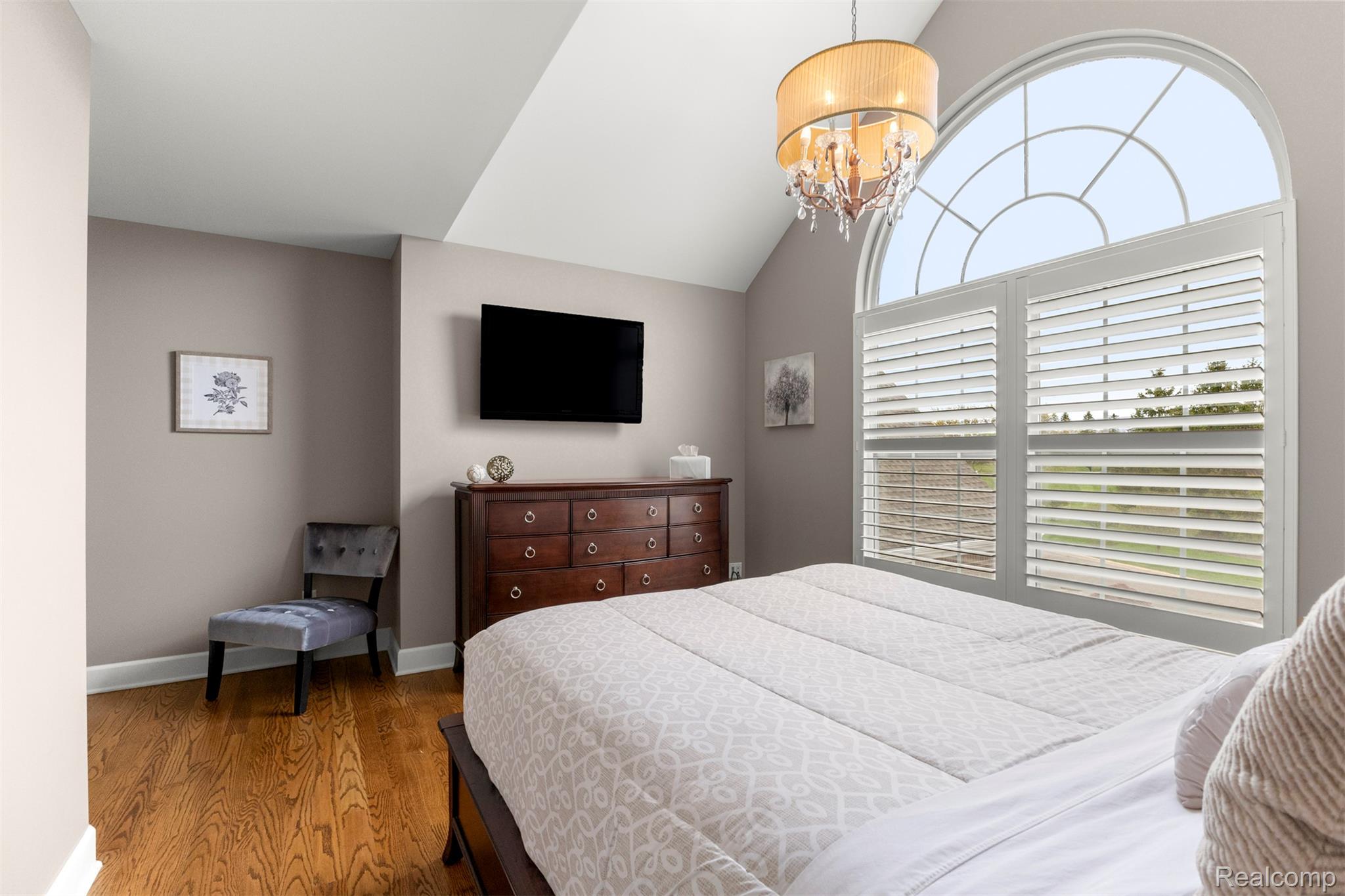 Southlyon, Michigan, 48178, United States, 4 Bedrooms Bedrooms, ,5 BathroomsBathrooms,Residential,Active,2045027