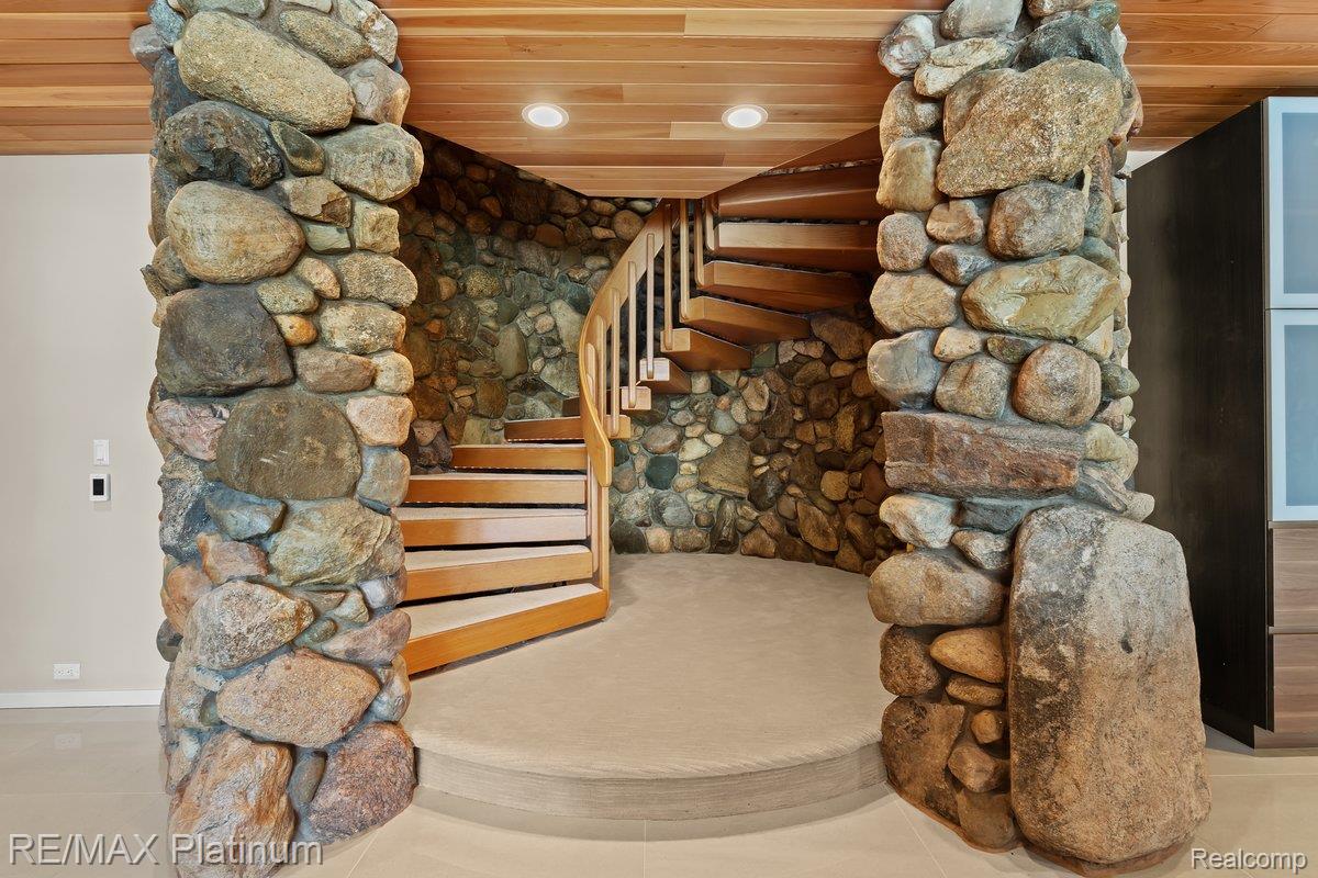 Howell, Michigan, 48843, United States, 4 Bedrooms Bedrooms, ,6 BathroomsBathrooms,Residential,Active,1973360