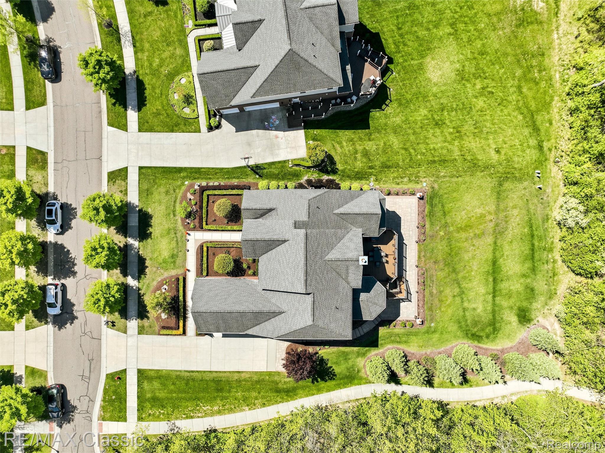 Novi, Michigan, 48374, United States, 5 Bedrooms Bedrooms, ,5 BathroomsBathrooms,Residential,Pending,2052115