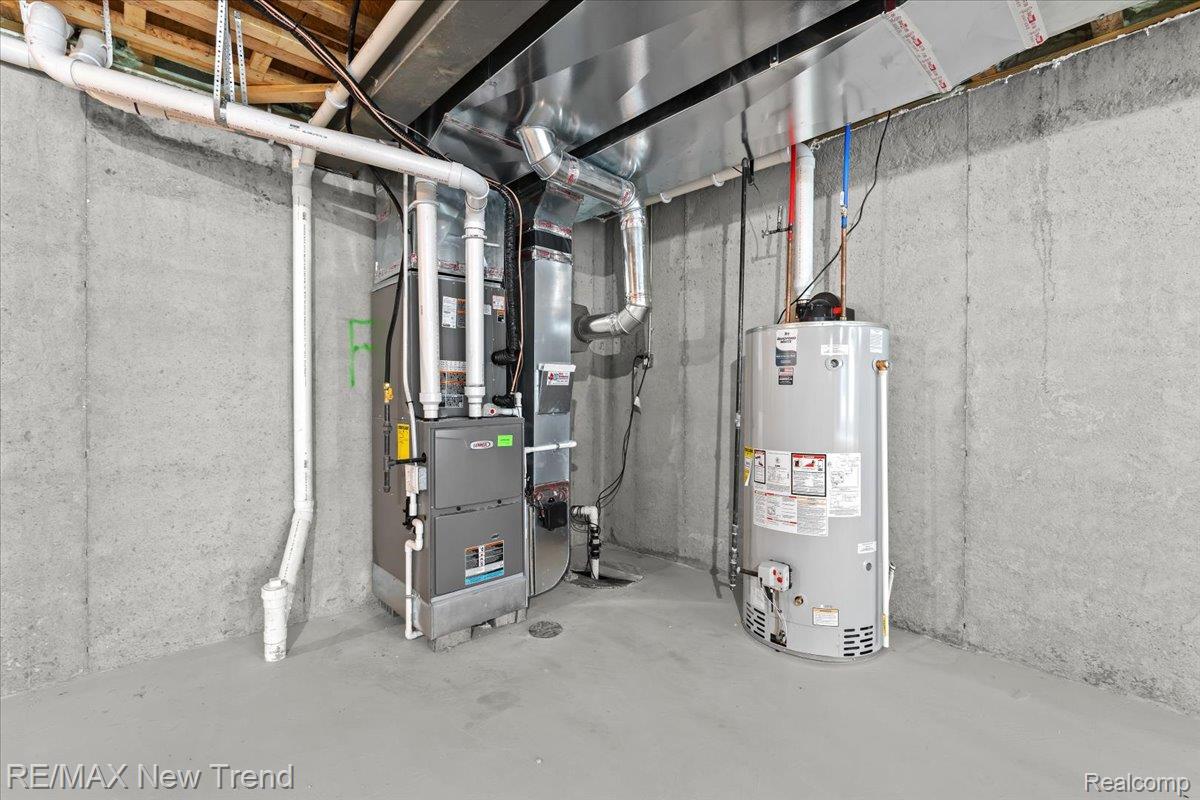 Farmingtonhills, Michigan, 48336, United States, 5 Bedrooms Bedrooms, ,5 BathroomsBathrooms,Residential,Active,1987268