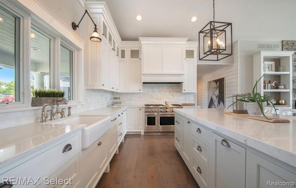 Fenton, Michigan, 48430, United States, 4 Bedrooms Bedrooms, ,4 BathroomsBathrooms,Residential,Active,2015817