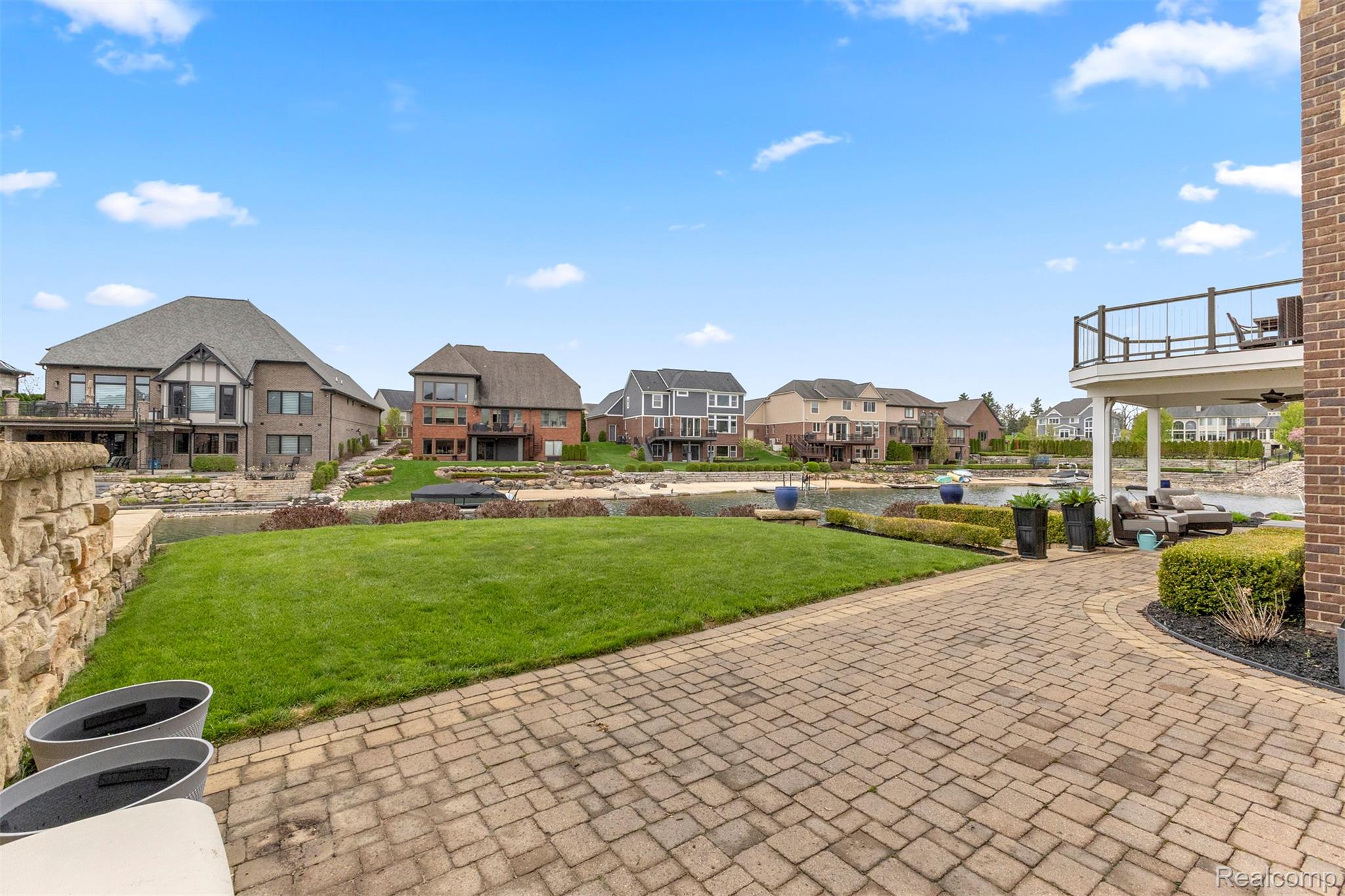 Southlyon, Michigan, 48178, United States, 4 Bedrooms Bedrooms, ,5 BathroomsBathrooms,Residential,Active,2045027