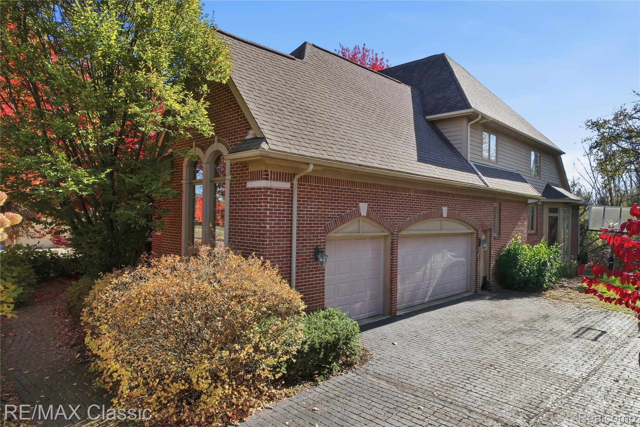 Novi, Michigan, 48374, United States, 4 Bedrooms Bedrooms, ,6 BathroomsBathrooms,Residential,Active,1973284