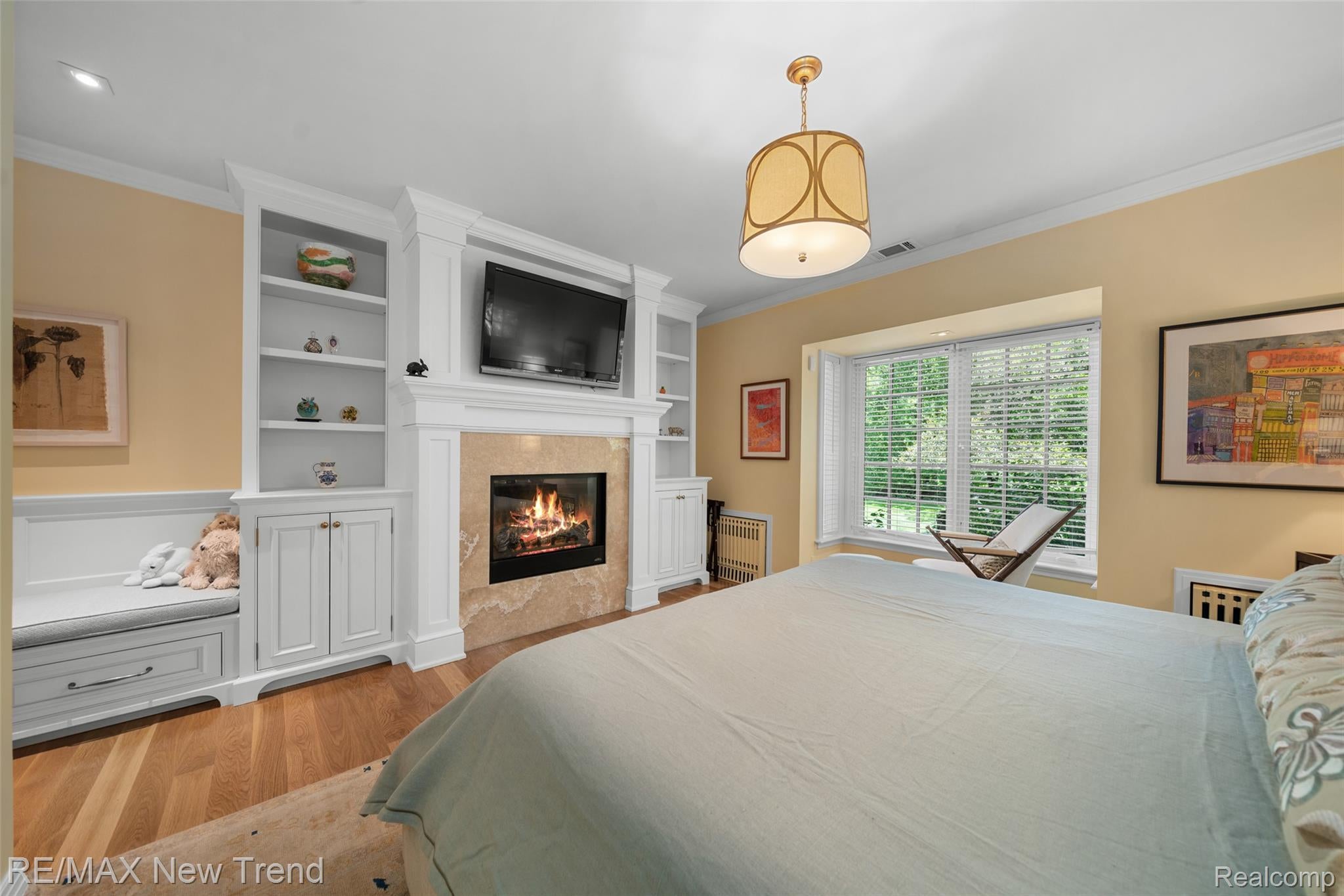 Franklin, Michigan, 48025, United States, 4 Bedrooms Bedrooms, ,4 BathroomsBathrooms,Residential,Active,1926907