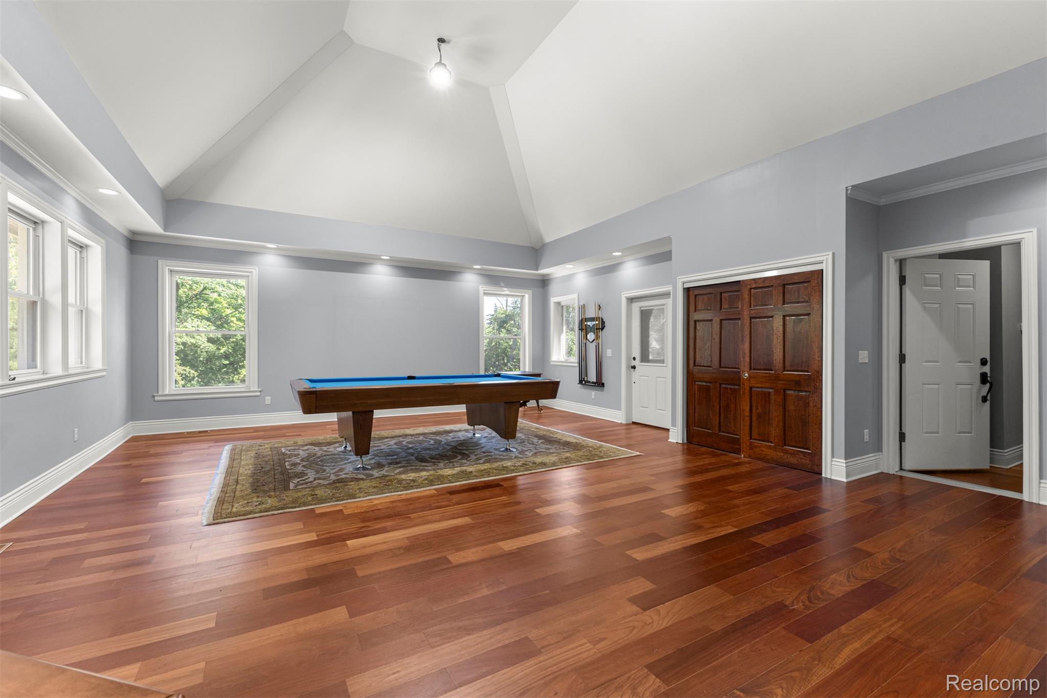 Northville, Michigan, 48167, United States, 5 Bedrooms Bedrooms, ,6 BathroomsBathrooms,Residential,Active,1905093