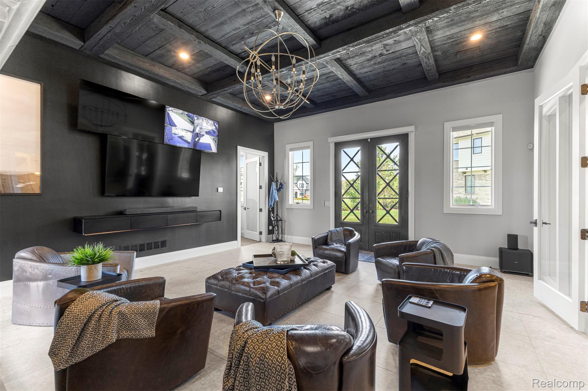 Northville, Michigan, 48168, United States, 5 Bedrooms Bedrooms, ,7 BathroomsBathrooms,Residential,Active,1960117