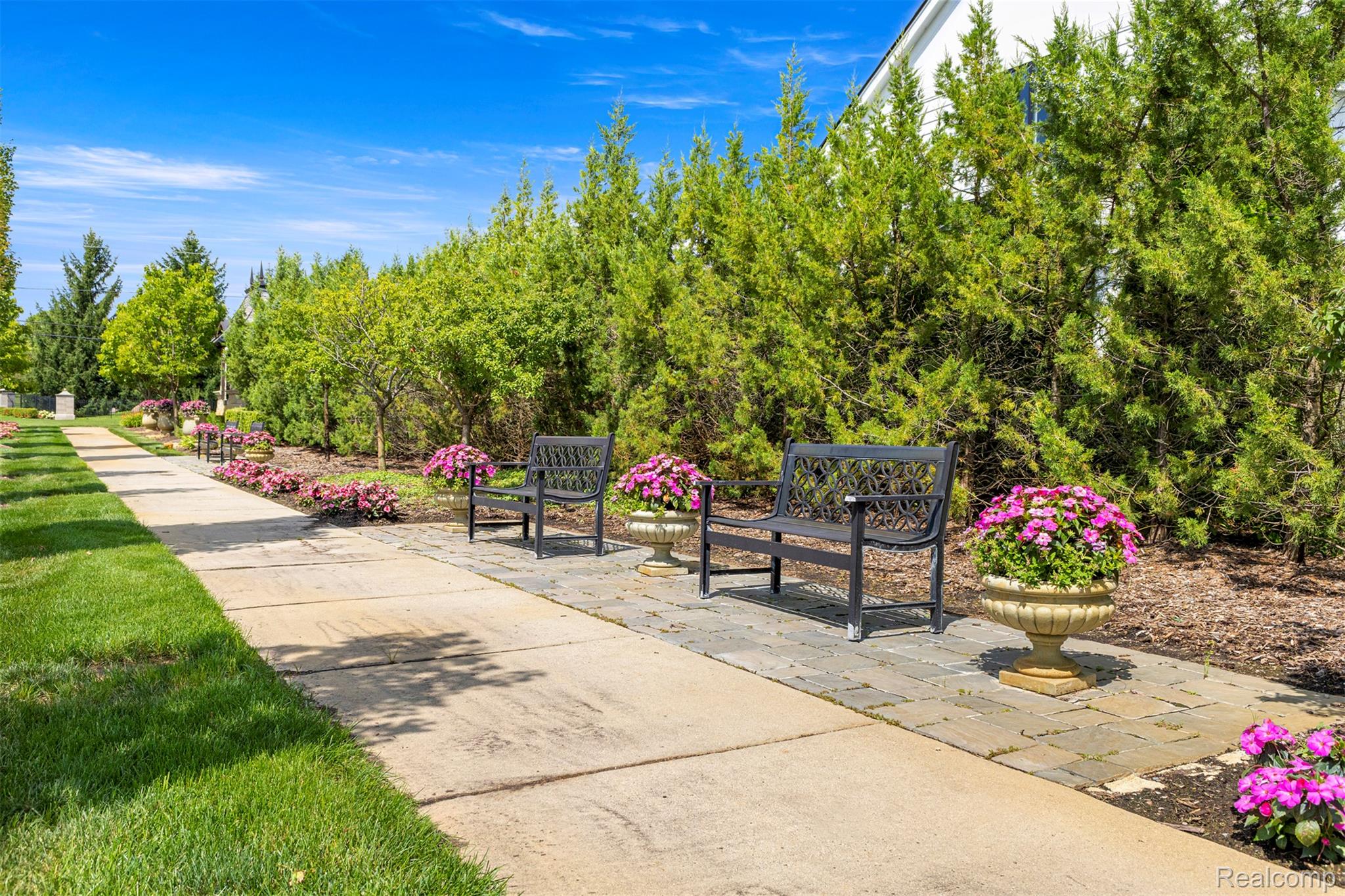 Northville, Michigan, 48168, United States, 5 Bedrooms Bedrooms, ,6 BathroomsBathrooms,Residential,Active,1913964