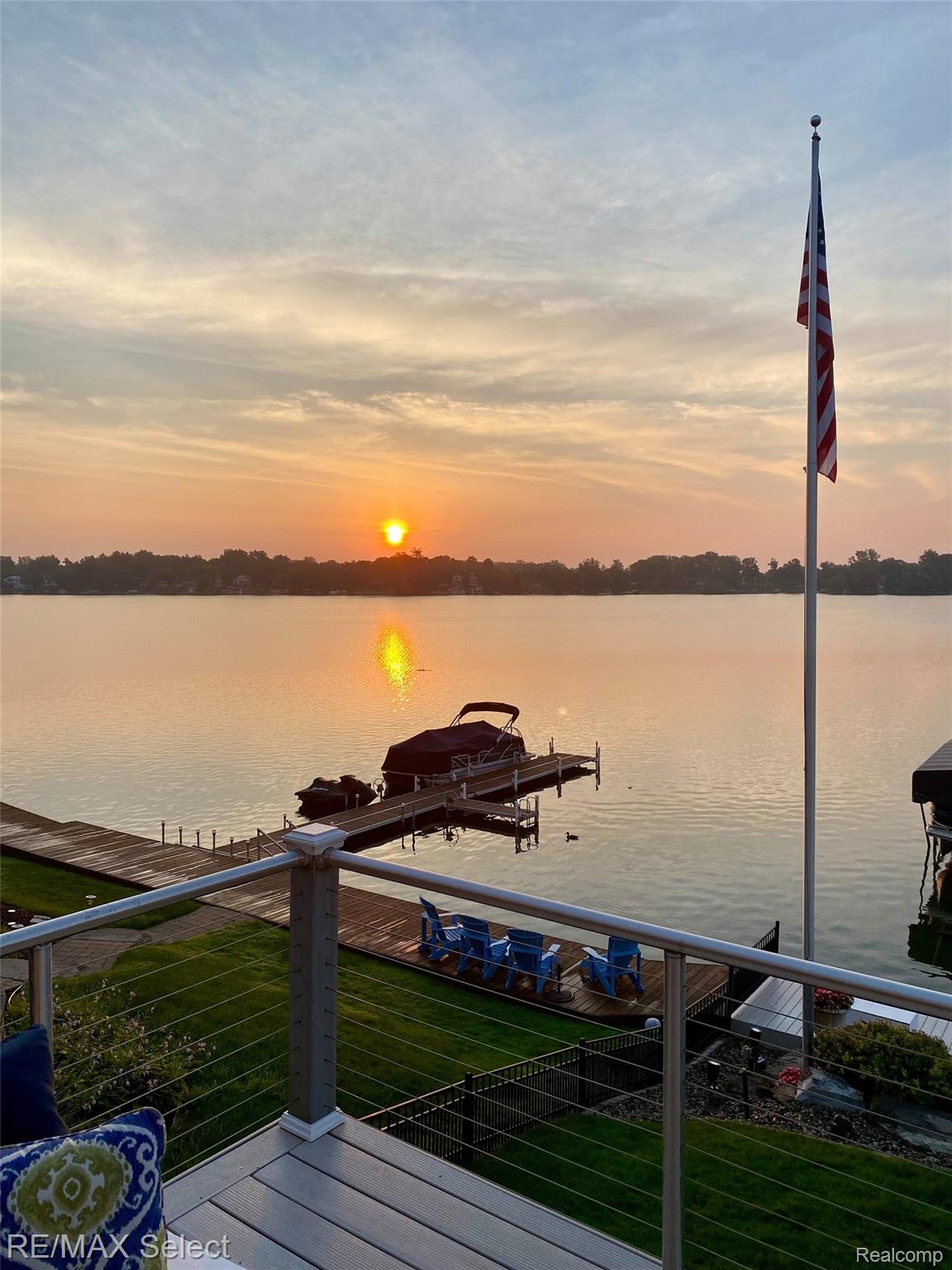 Fenton, Michigan, 48430, United States, 4 Bedrooms Bedrooms, ,5 BathroomsBathrooms,Residential,Active,2016693