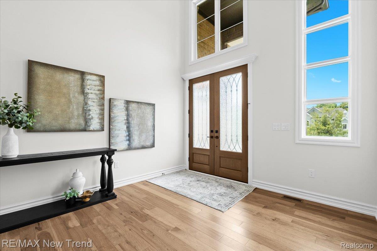 Farmingtonhills, Michigan, 48336, United States, 5 Bedrooms Bedrooms, ,5 BathroomsBathrooms,Residential,Active,1987268