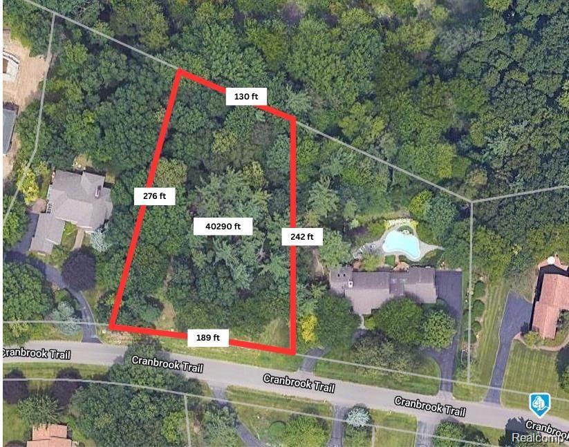 Orchardlake, Michigan, 48323, United States, ,4 BathroomsBathrooms,Residential,Pending,1850633