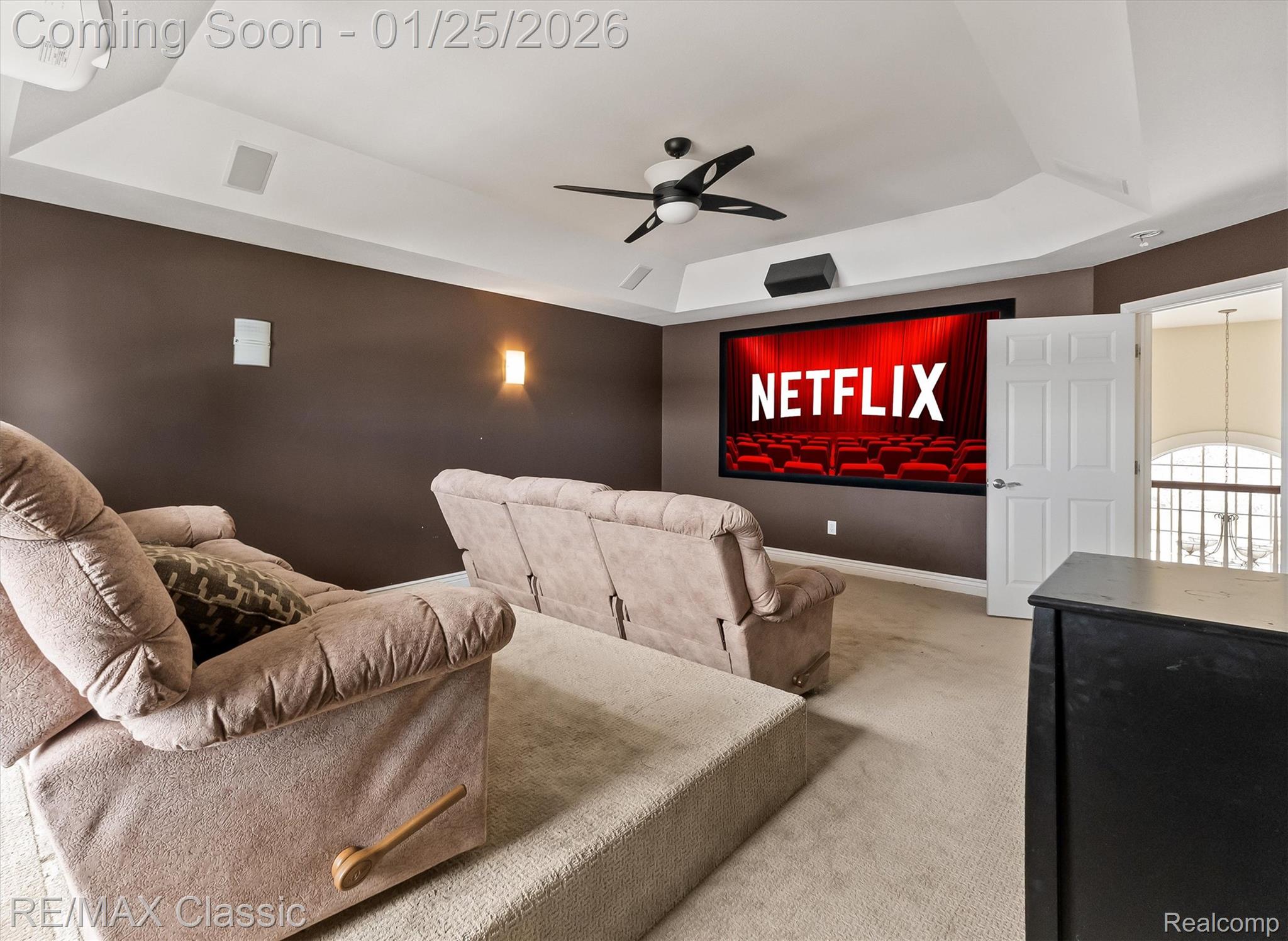 Whitehall, Michigan, 49461, United States, 5 Bedrooms Bedrooms, ,6 BathroomsBathrooms,Residential,Active,2012808