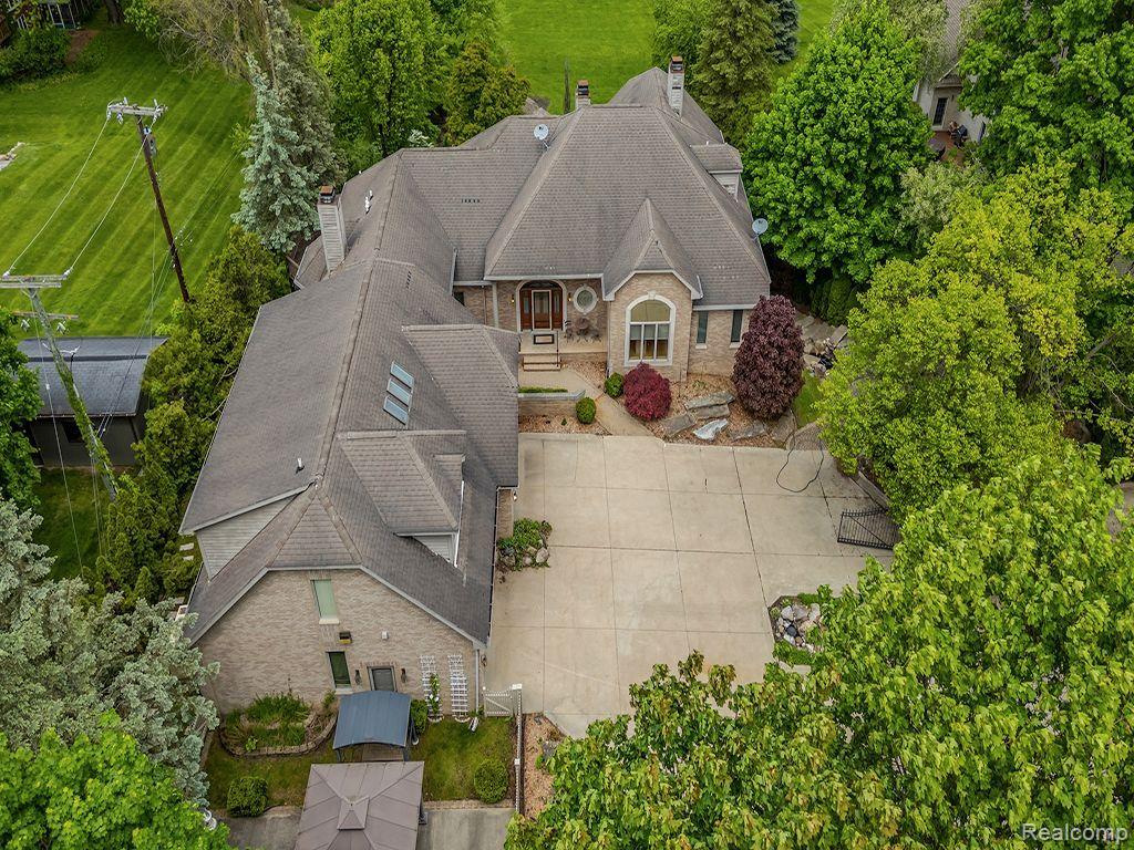 Northville, Michigan, 48167, United States, 6 Bedrooms Bedrooms, ,6 BathroomsBathrooms,Residential,Active,1850675