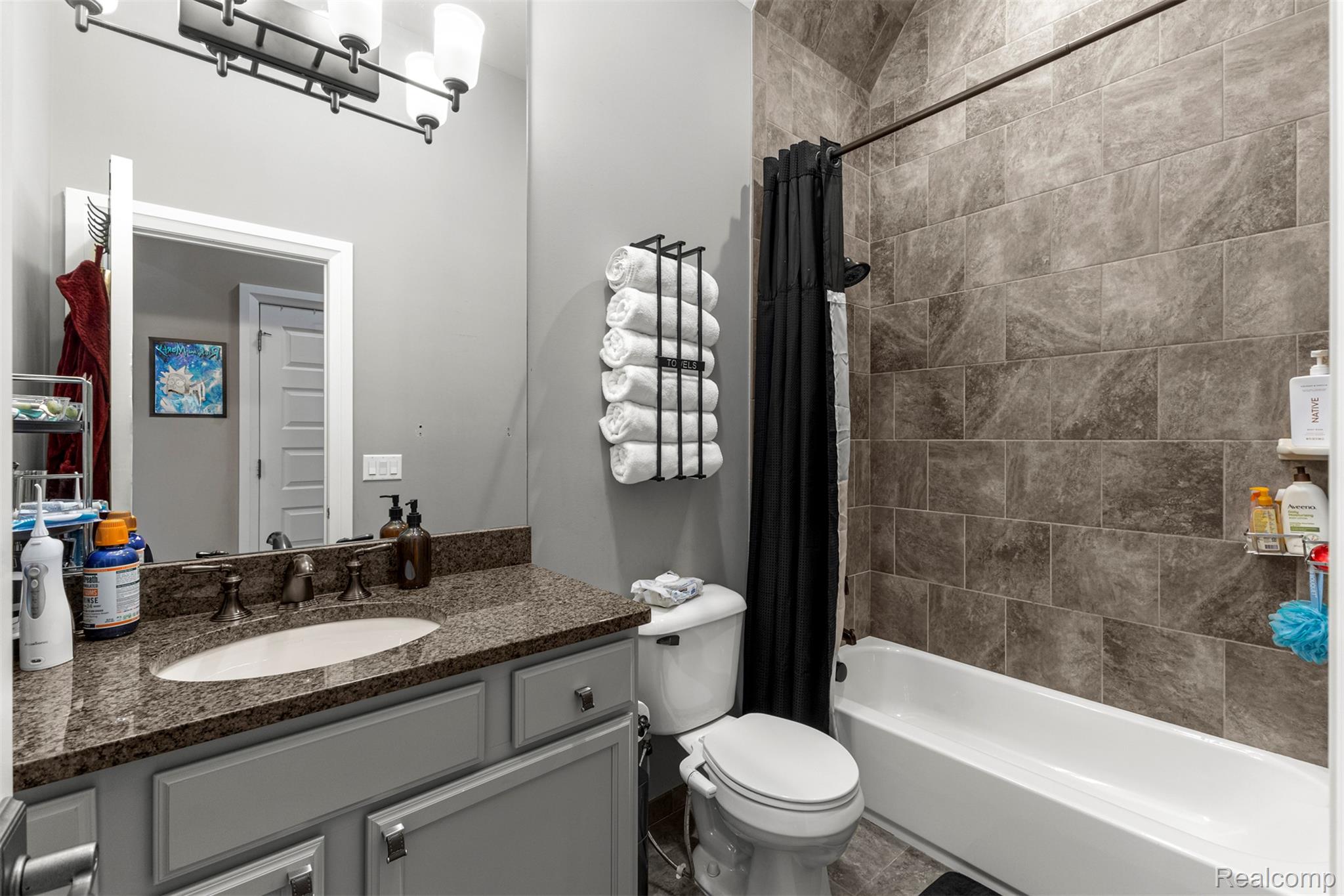 Northville, Michigan, 48168, United States, 5 Bedrooms Bedrooms, ,7 BathroomsBathrooms,Residential,Active,1960117