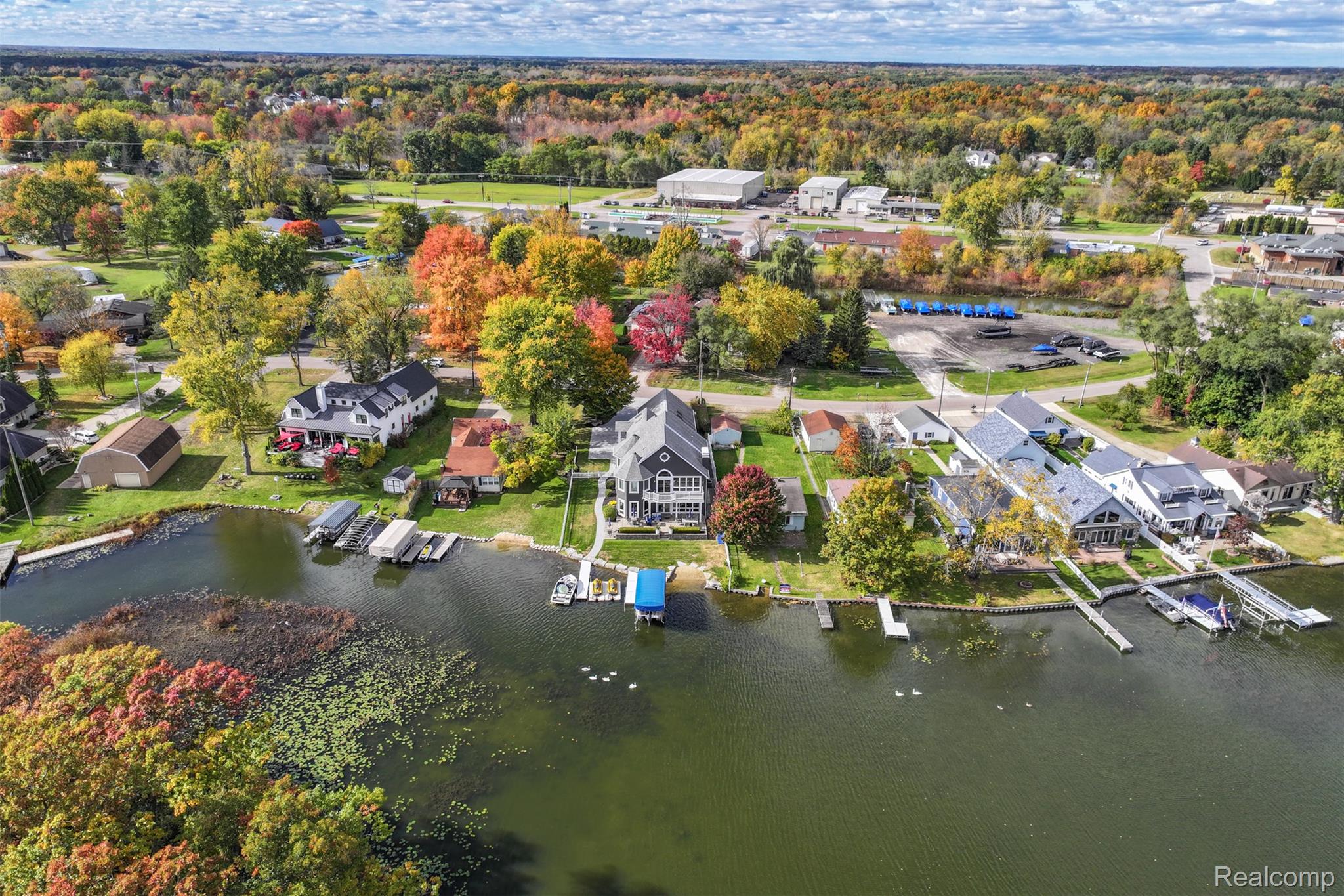 Linden, Michigan, 48451, United States, 5 Bedrooms Bedrooms, ,6 BathroomsBathrooms,Residential,Active,1959969