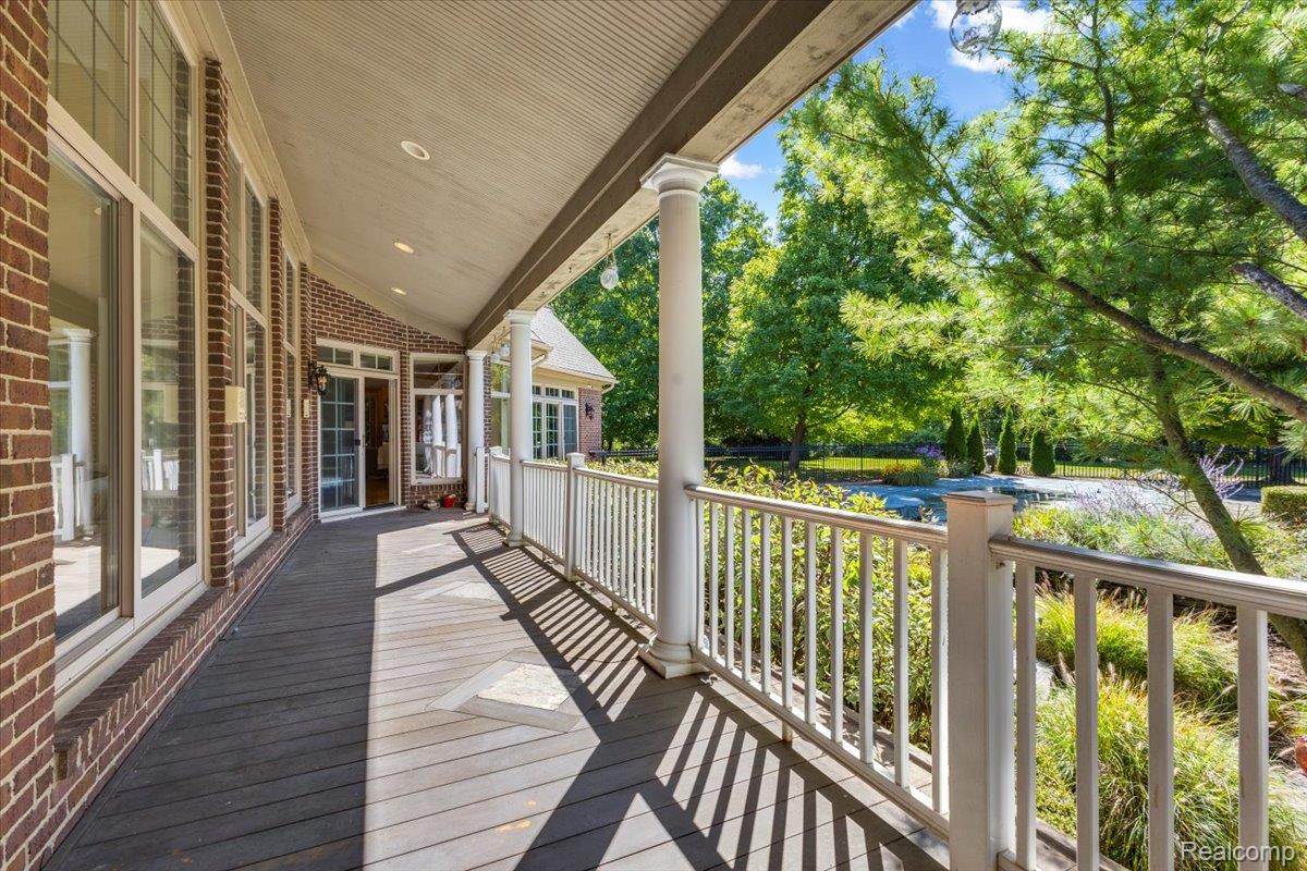 Rochester, Michigan, 48306, United States, 5 Bedrooms Bedrooms, ,6 BathroomsBathrooms,Residential,Active,2009426