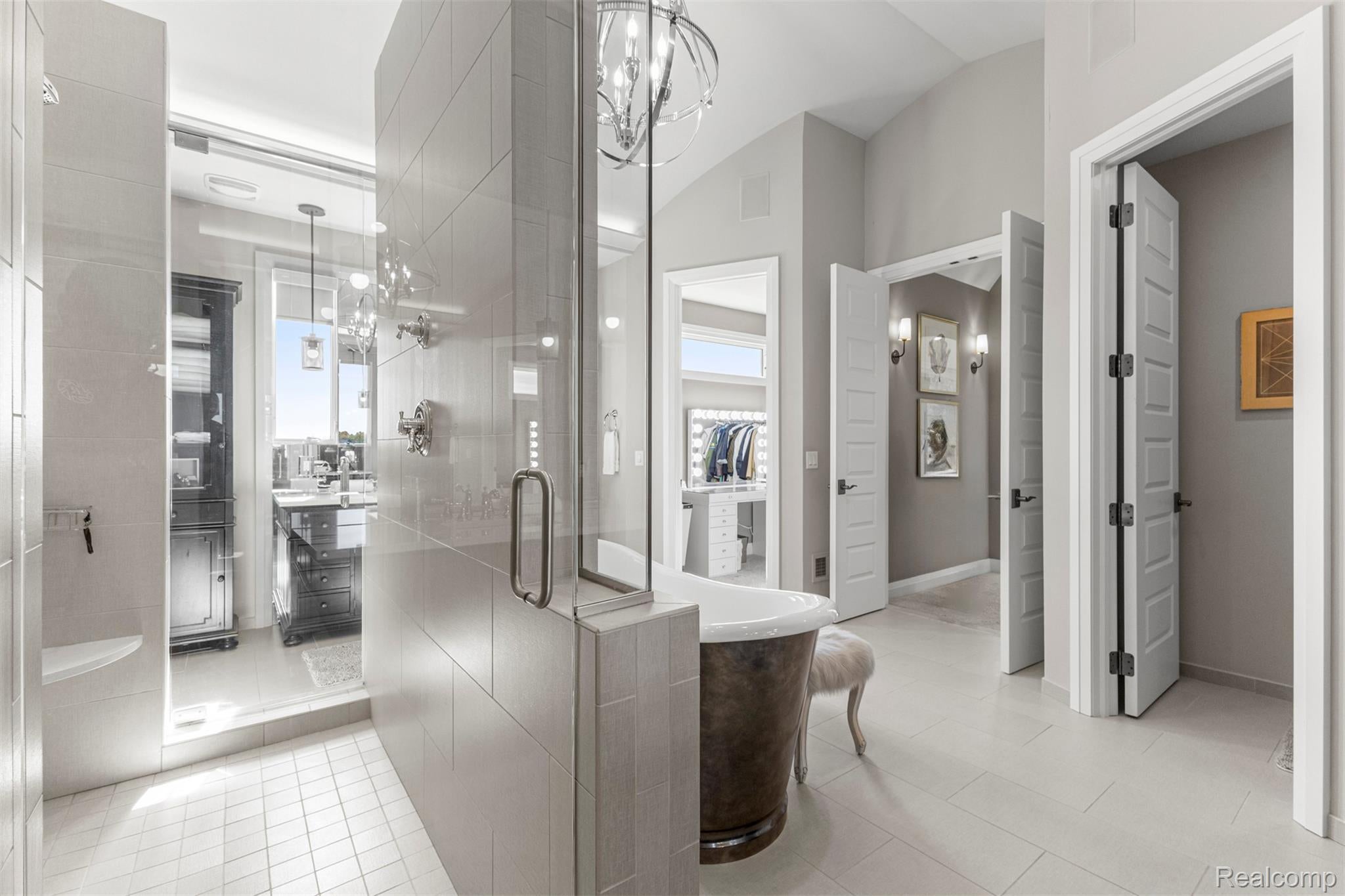 Northville, Michigan, 48168, United States, 5 Bedrooms Bedrooms, ,7 BathroomsBathrooms,Residential,Active,1960117