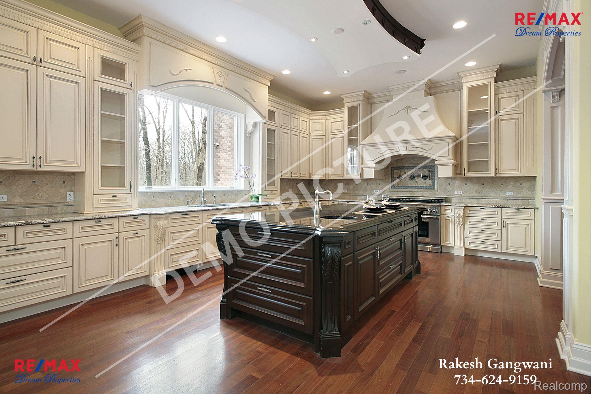 Beverlyhills, Michigan, 48025, United States, 3 Bedrooms Bedrooms, ,3 BathroomsBathrooms,Residential,Active,1997591