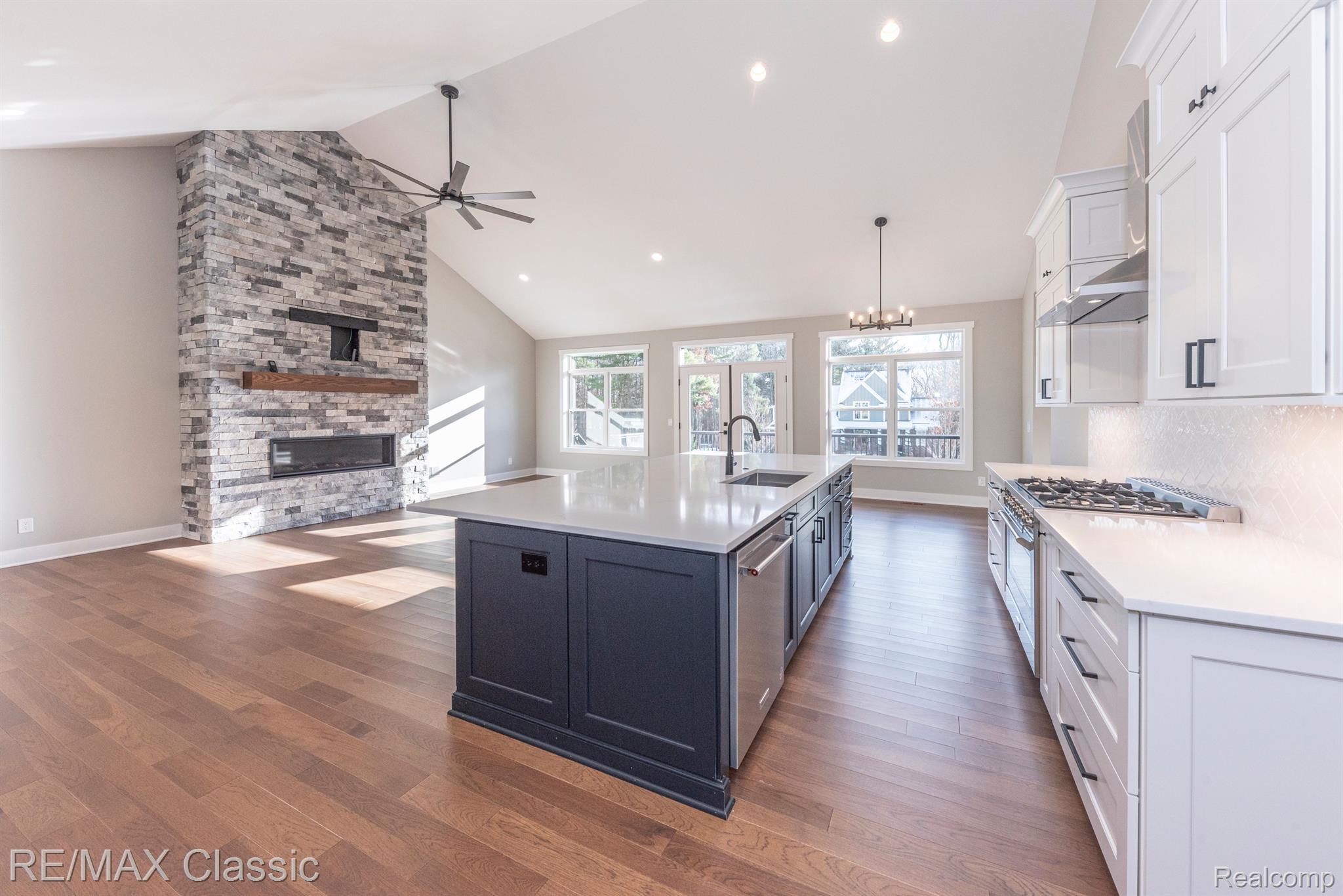 Dexter, Michigan, 48130, United States, 5 Bedrooms Bedrooms, ,6 BathroomsBathrooms,Residential,Active,1820362