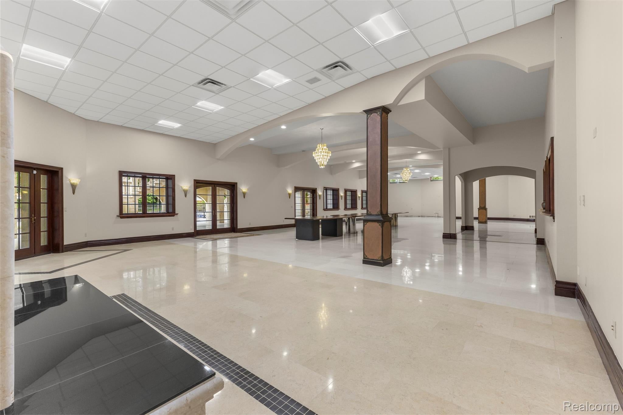 Northville, Michigan, 48168, United States, 9 Bedrooms Bedrooms, ,14 BathroomsBathrooms,Residential,Active,1904136