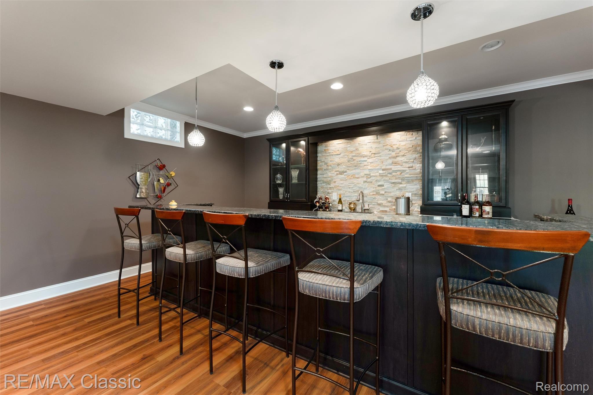 Novi, Michigan, 48374, United States, 5 Bedrooms Bedrooms, ,5 BathroomsBathrooms,Residential,Pending,2052115