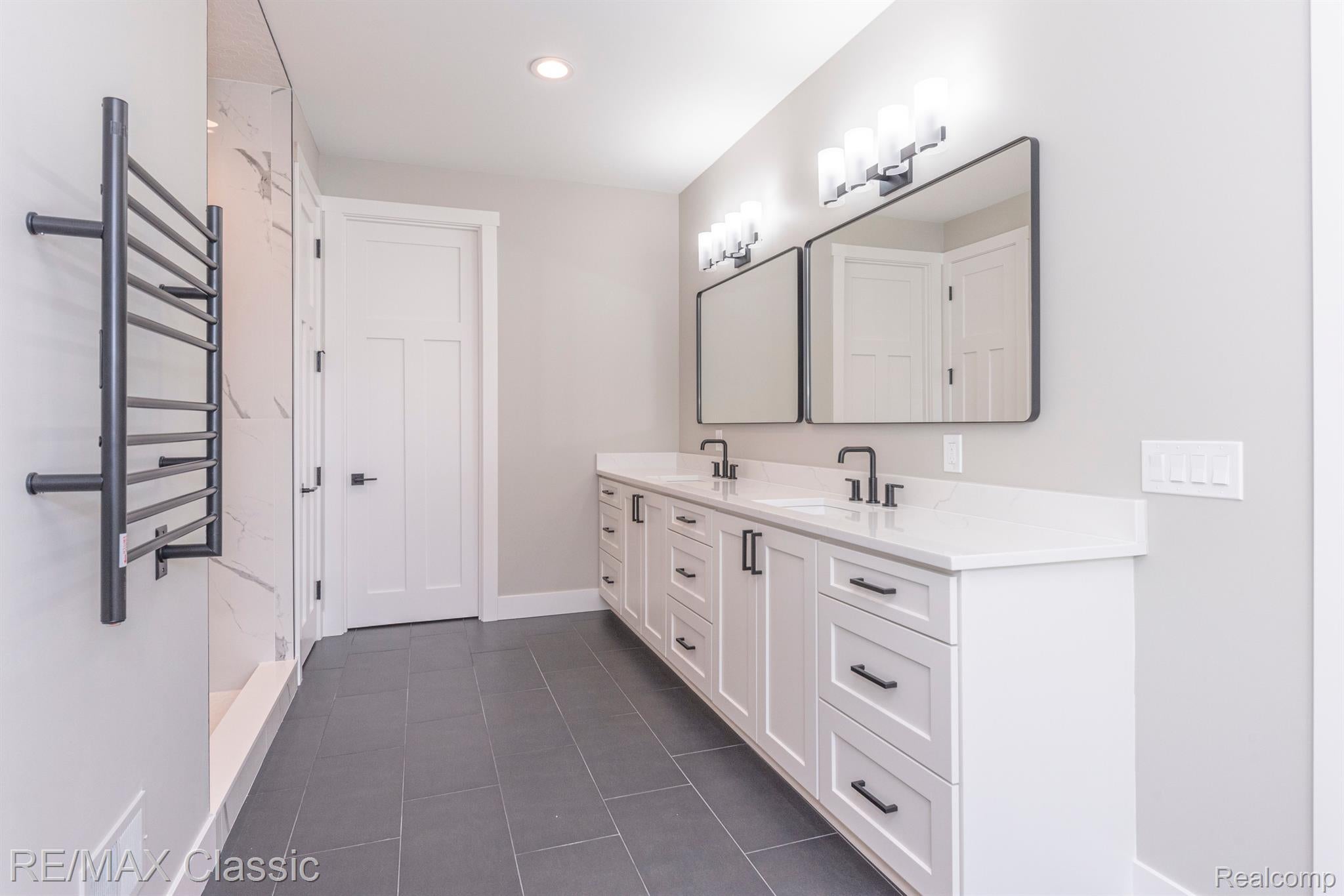 Dexter, Michigan, 48130, United States, 5 Bedrooms Bedrooms, ,6 BathroomsBathrooms,Residential,Active,1820362