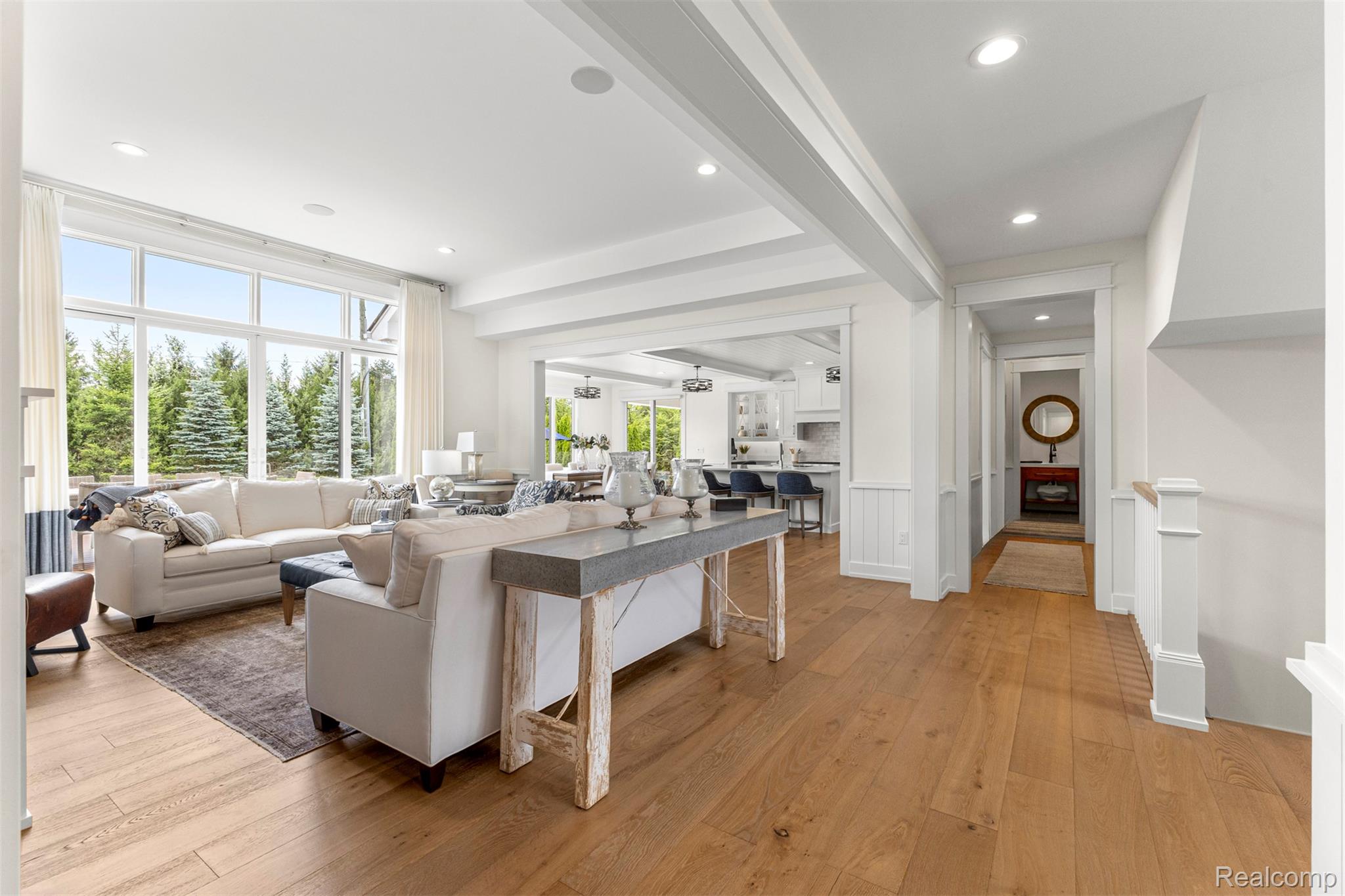 Northville, Michigan, 48168, United States, 5 Bedrooms Bedrooms, ,6 BathroomsBathrooms,Residential,Active,1913964