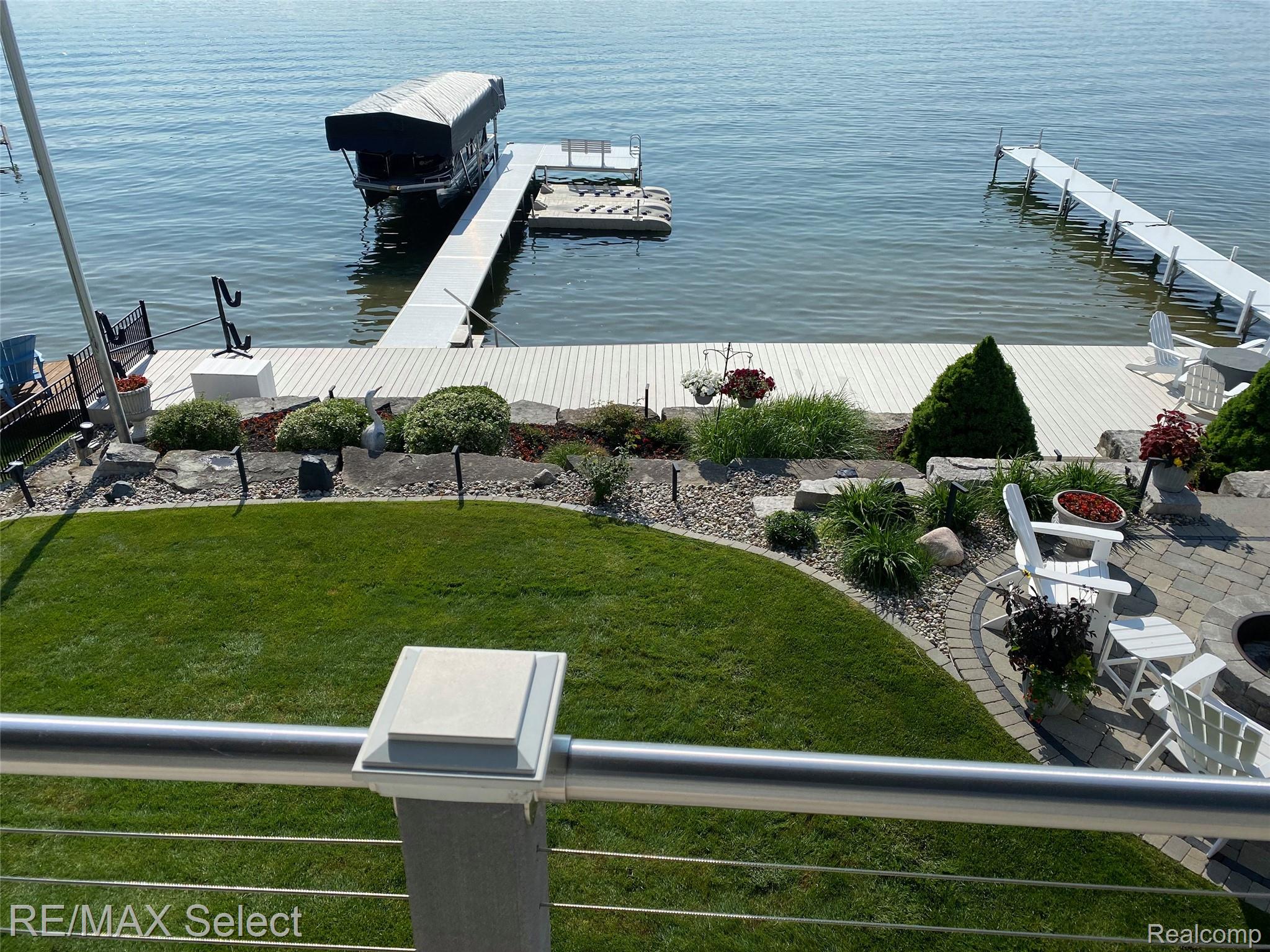 Fenton, Michigan, 48430, United States, 4 Bedrooms Bedrooms, ,5 BathroomsBathrooms,Residential,Active,2016693