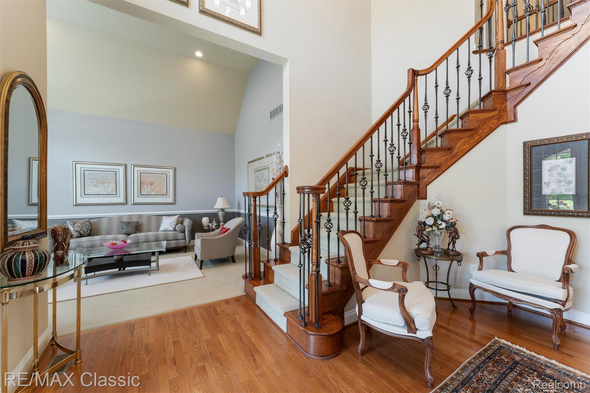 Novi, Michigan, 48374, United States, 5 Bedrooms Bedrooms, ,5 BathroomsBathrooms,Residential,Pending,2052115