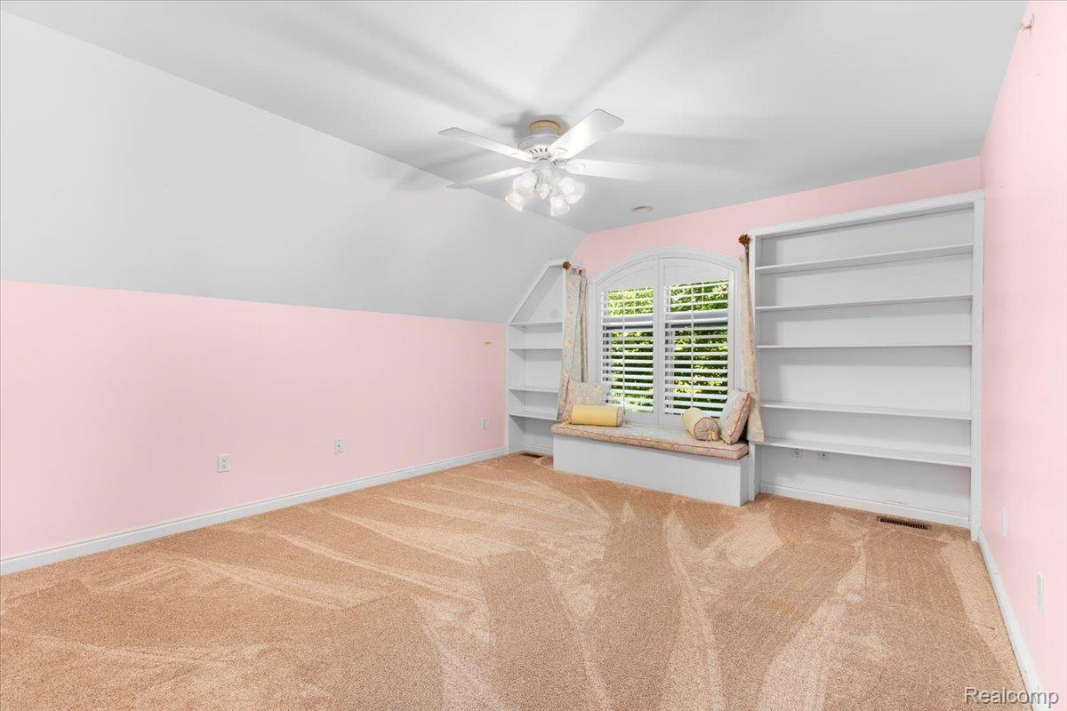 Rochester, Michigan, 48306, United States, 5 Bedrooms Bedrooms, ,6 BathroomsBathrooms,Residential,Active,2017103