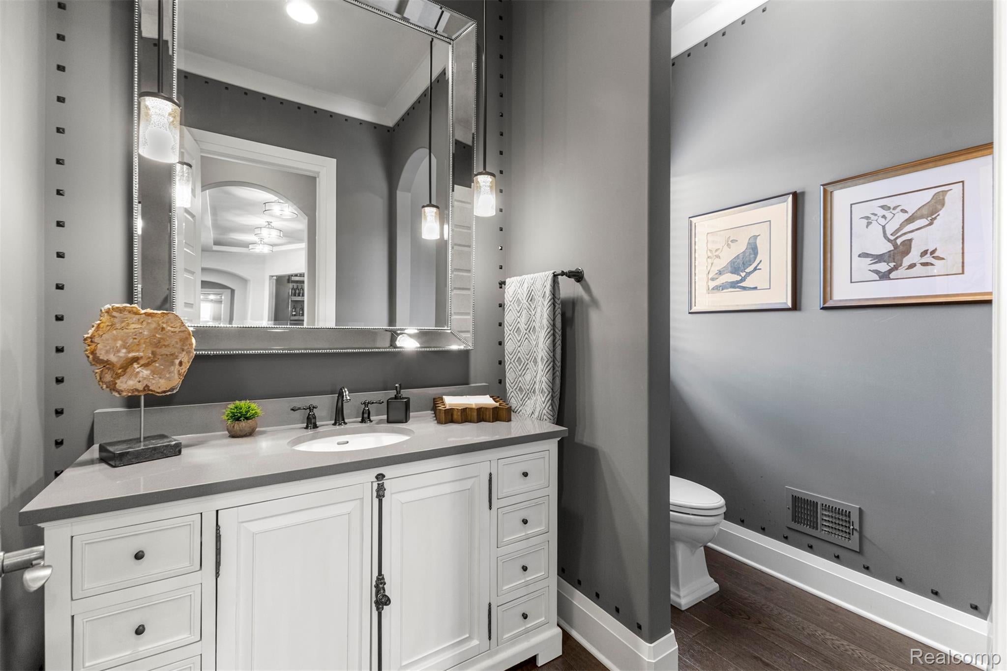 Northville, Michigan, 48168, United States, 5 Bedrooms Bedrooms, ,7 BathroomsBathrooms,Residential,Active,1960117